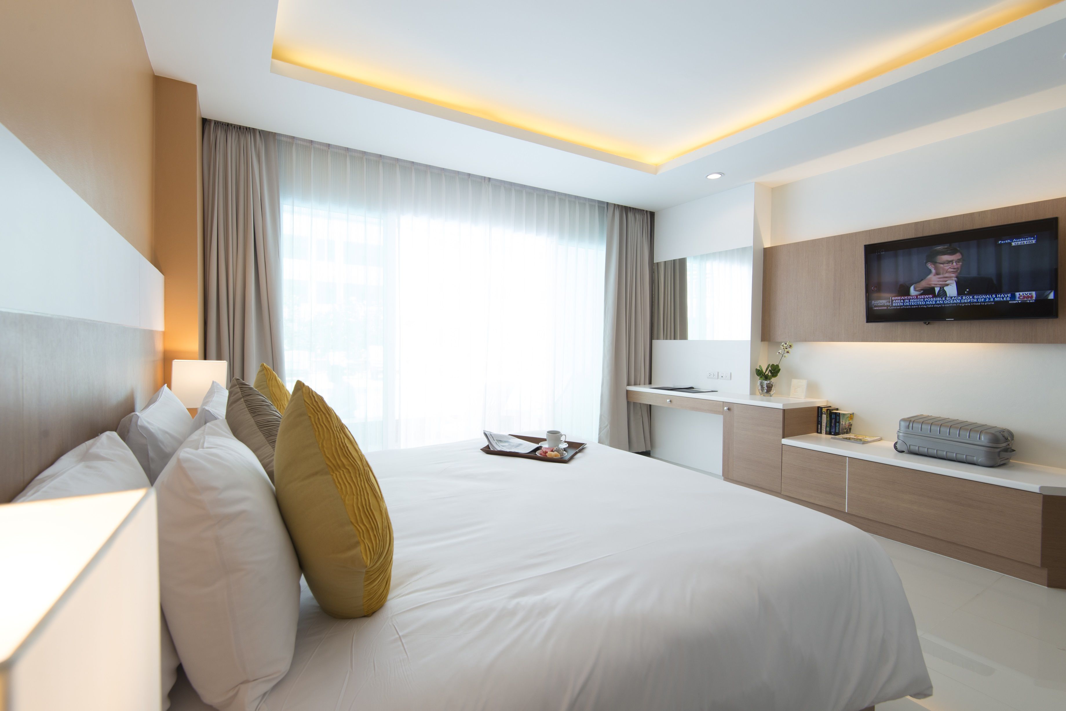 DELUXE ROOM