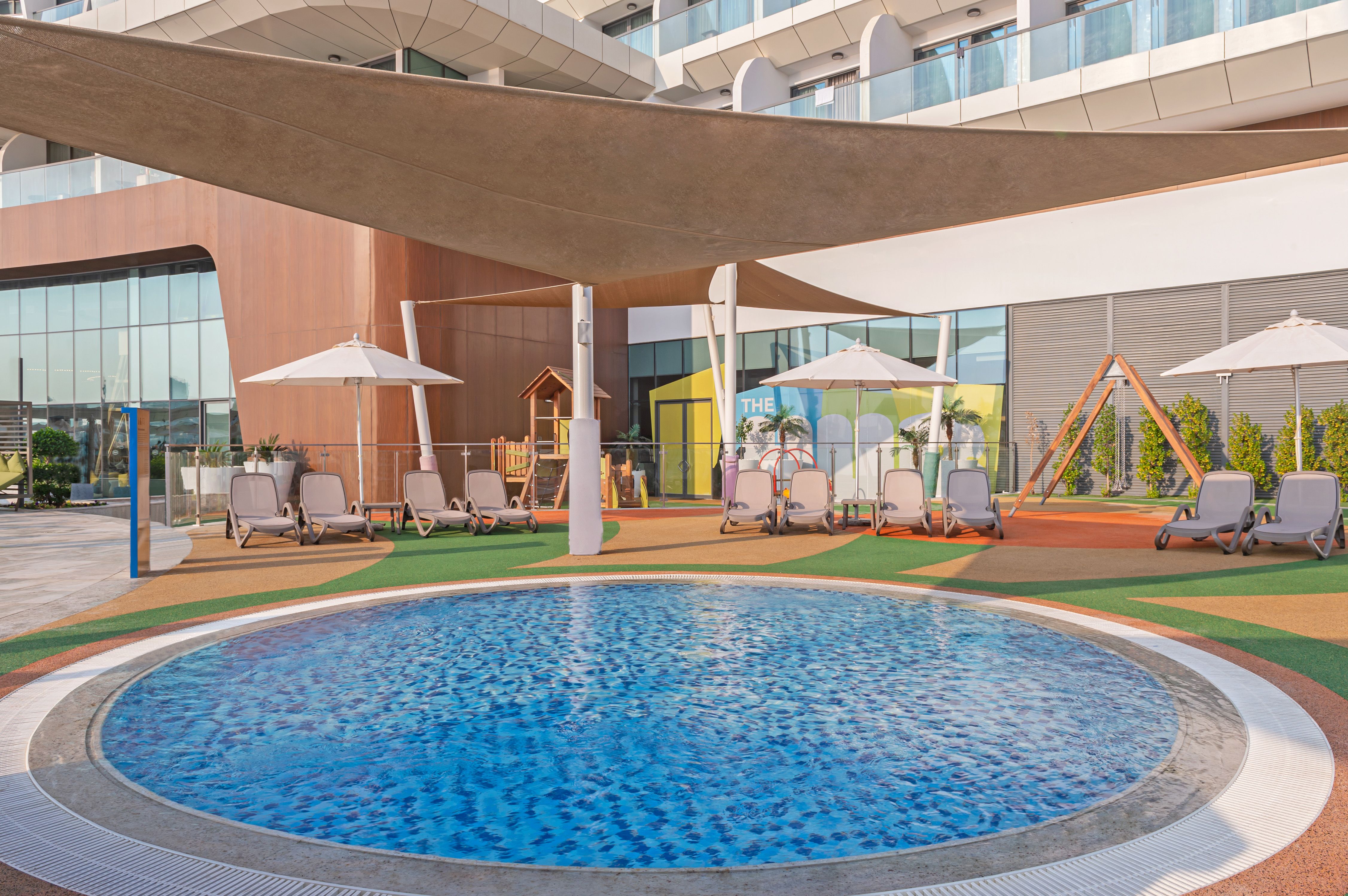 Piscina exterioara pentru copii