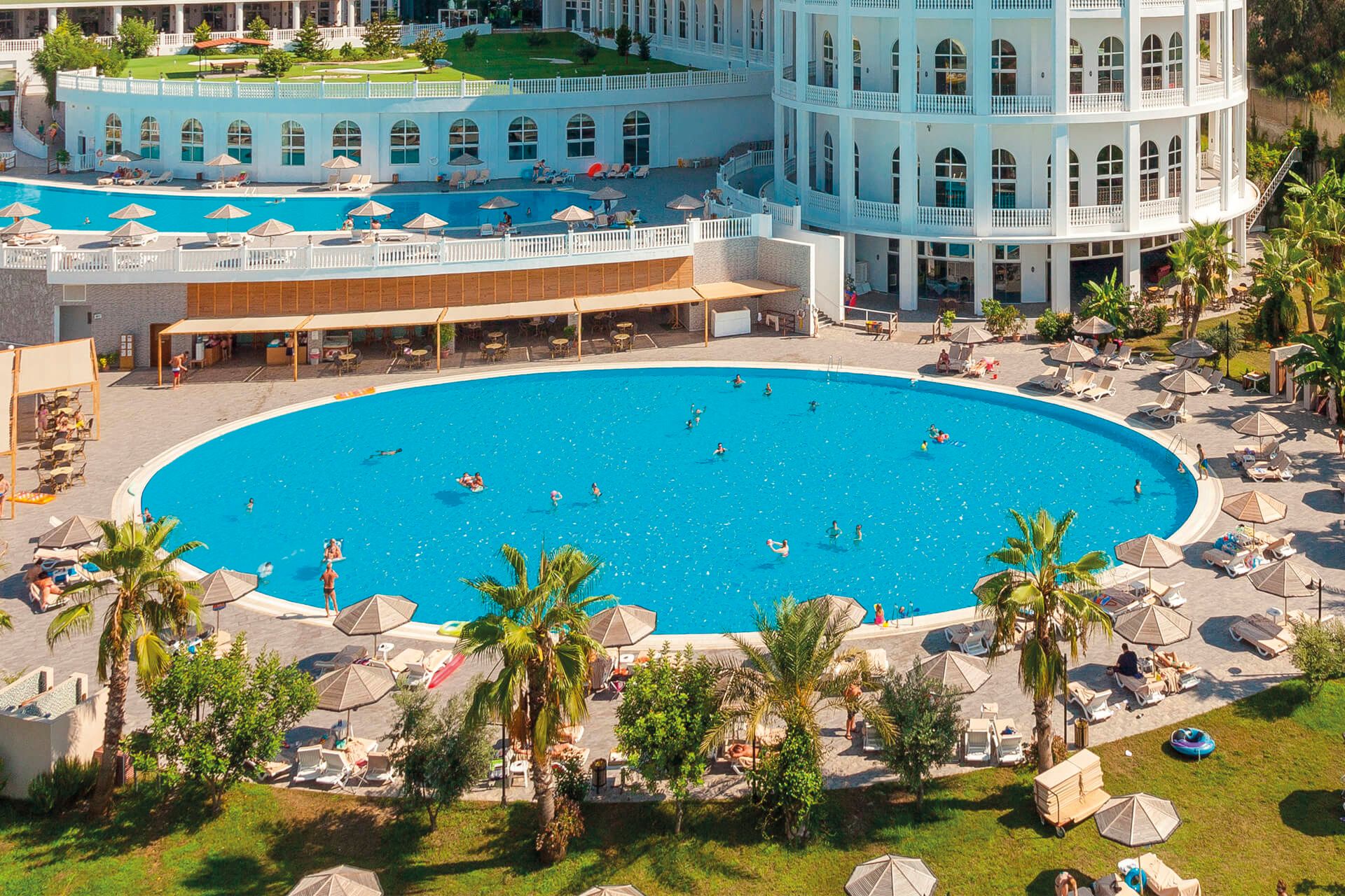Piscina deschisă