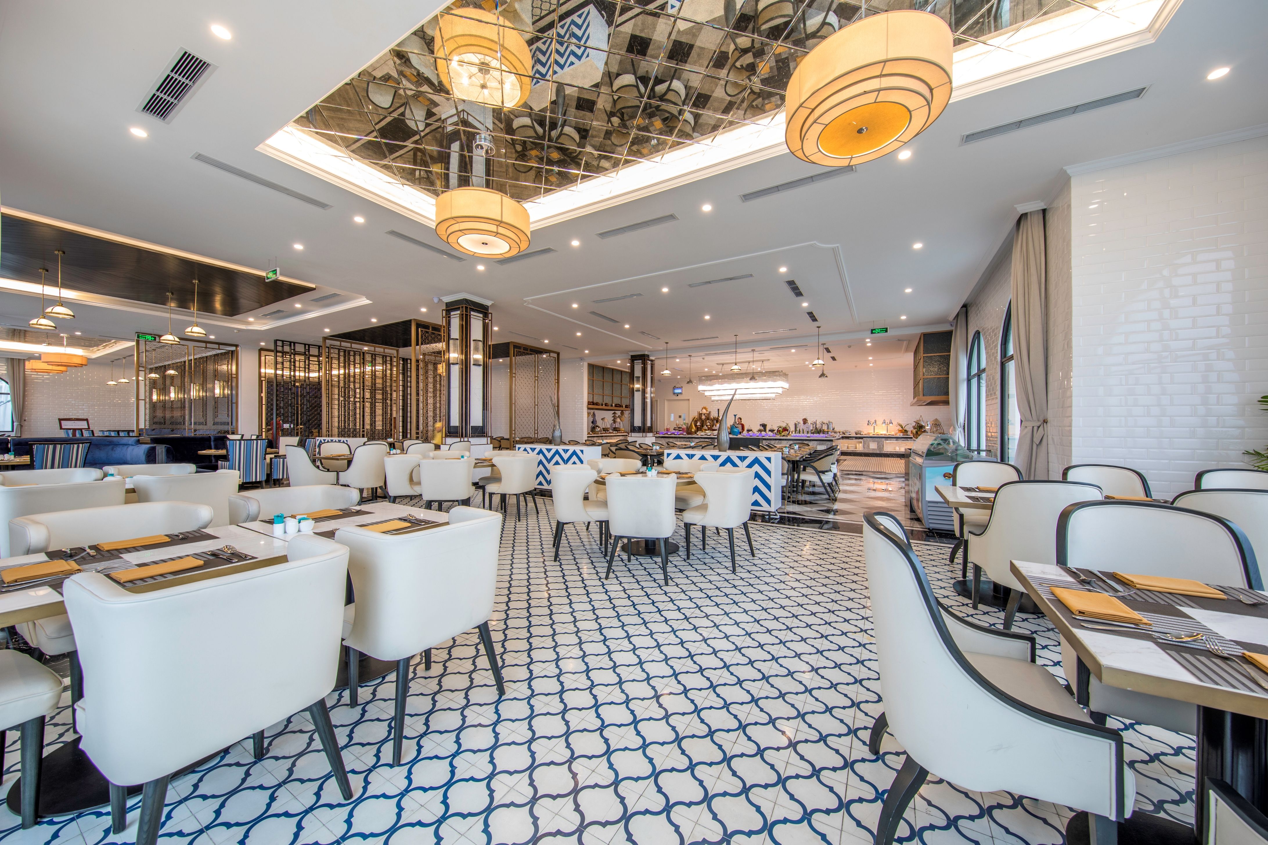 DELIGHT LOUNGE 