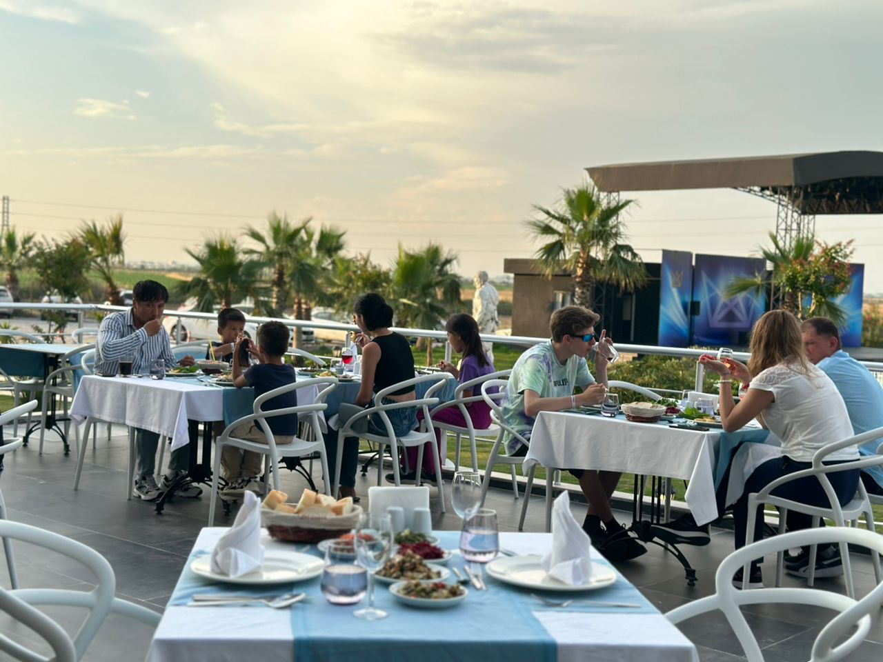A LA CARTE RESTAURANT