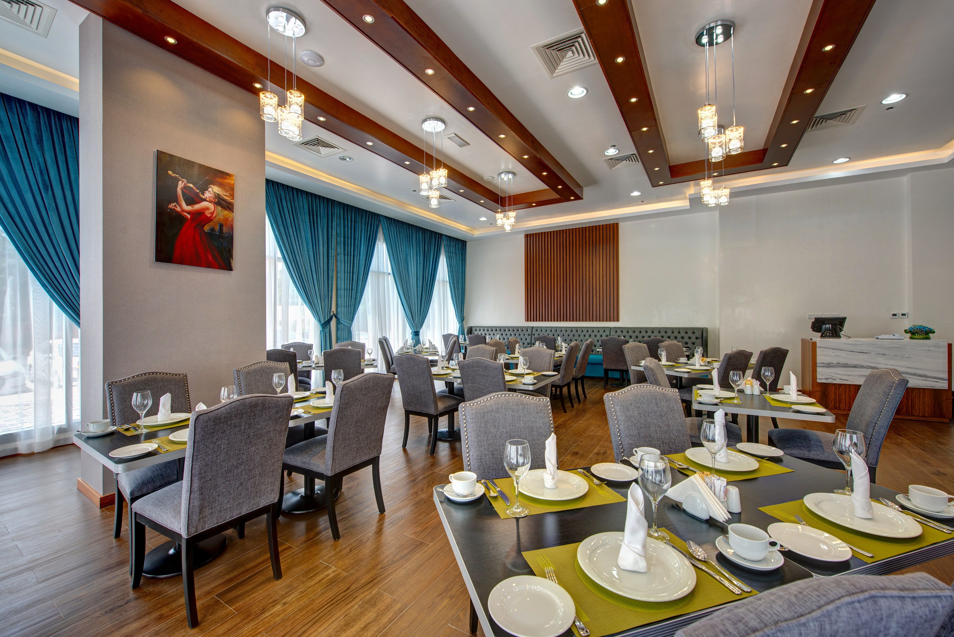 Latus Restaurant