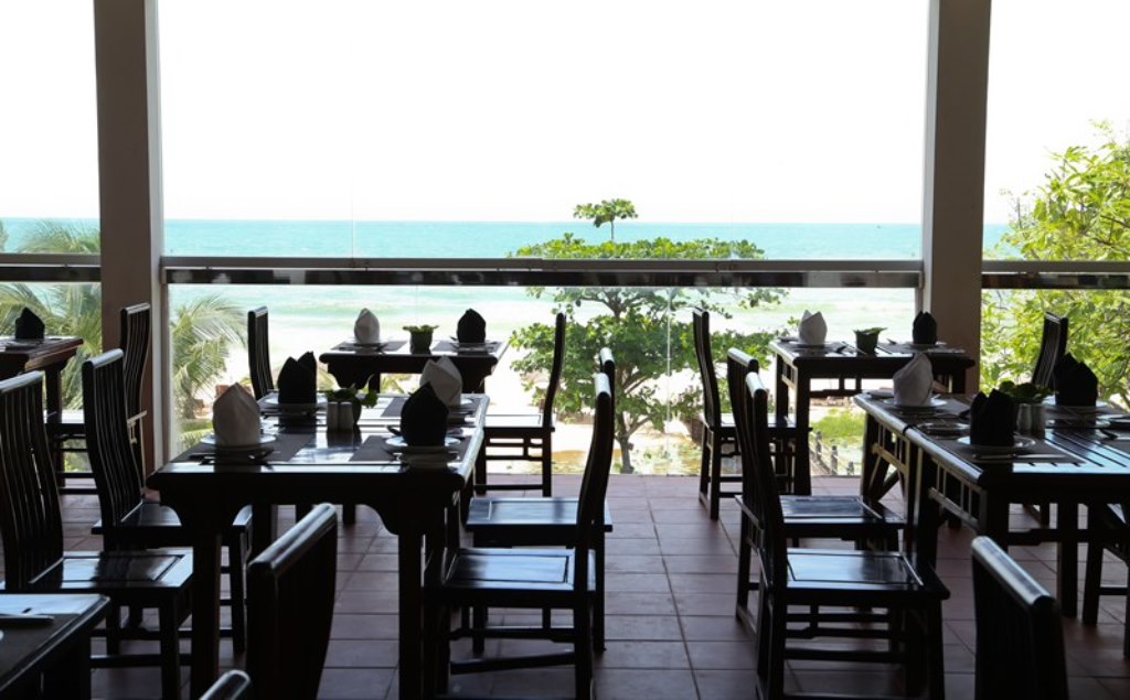 BEACH BAR and restaurant