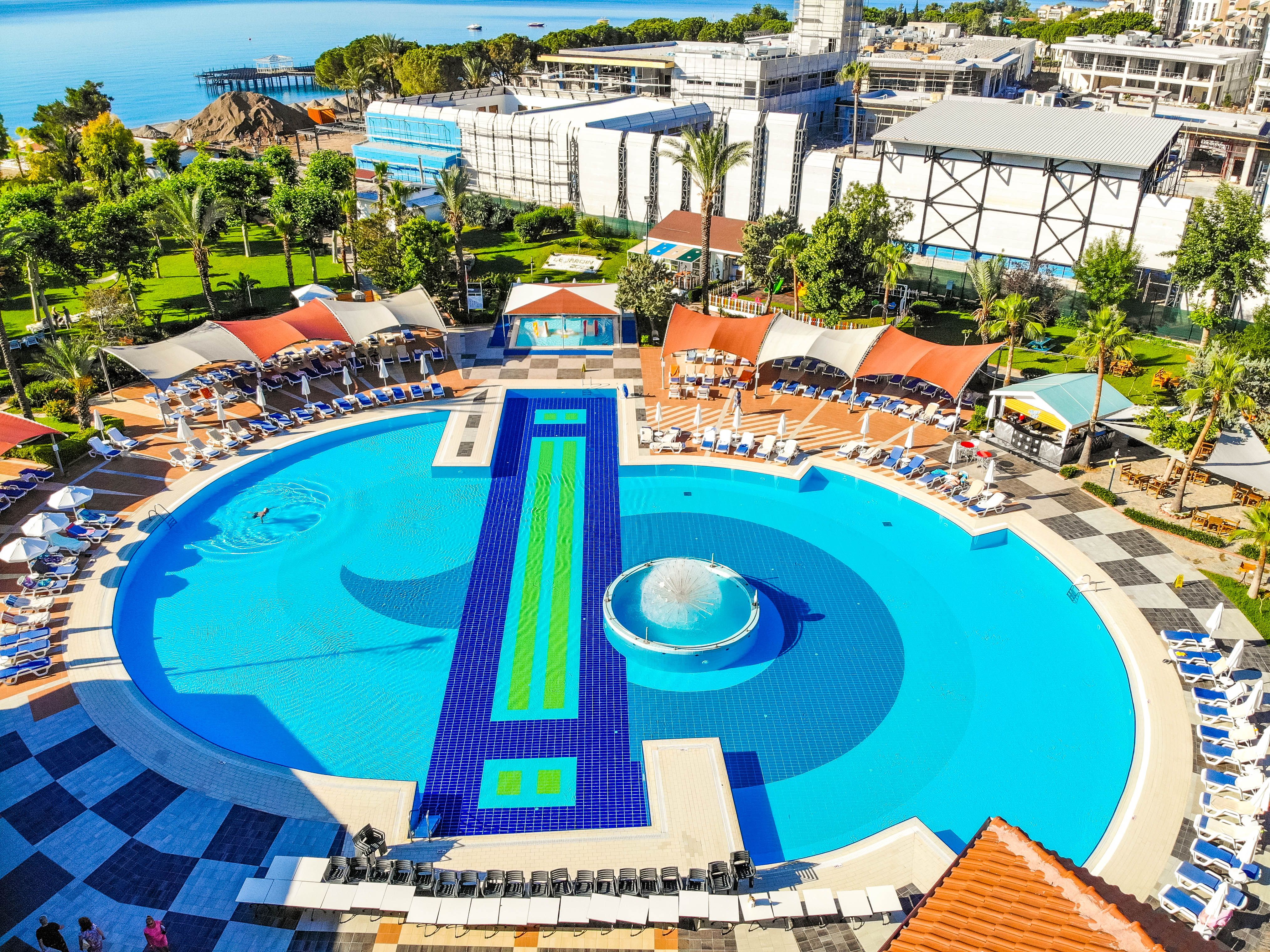 Piscina deschisă