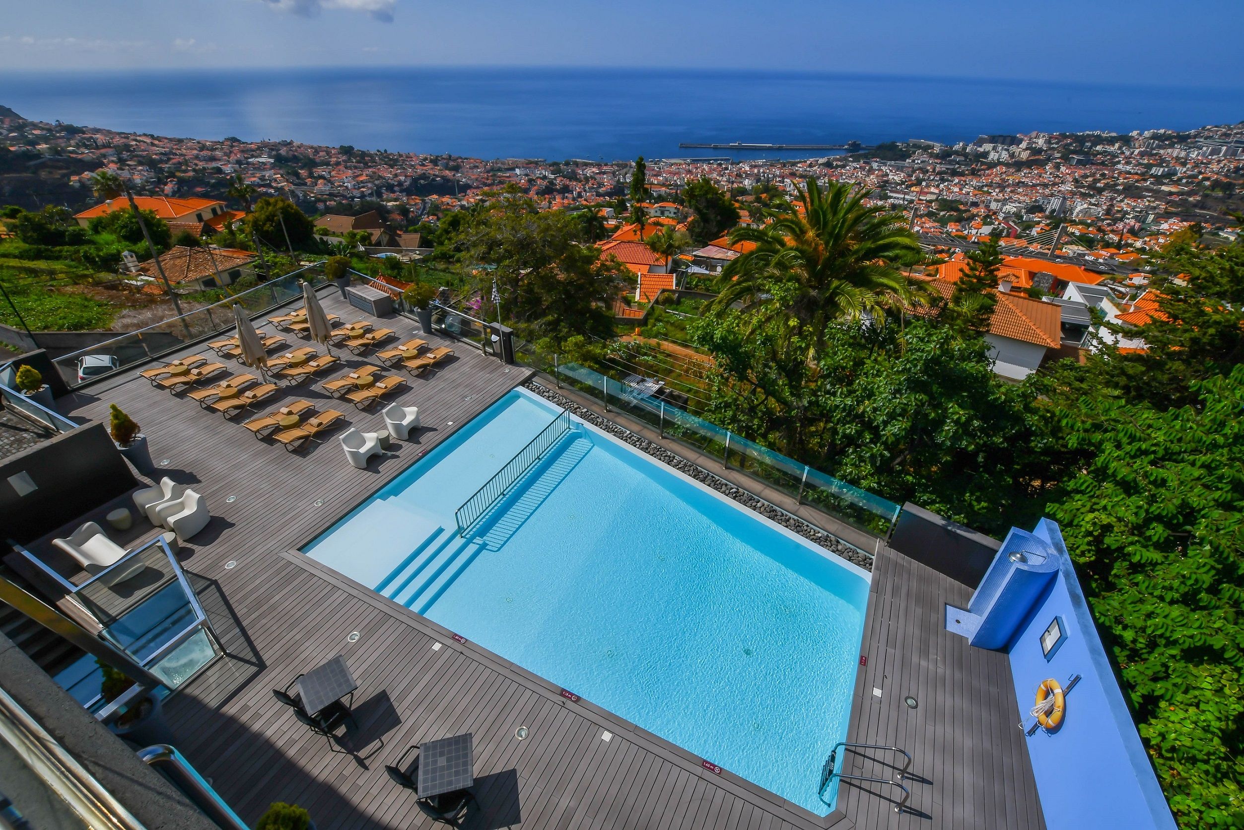 Piscina deschisă