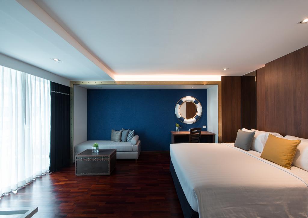 Sea View Mini Suite