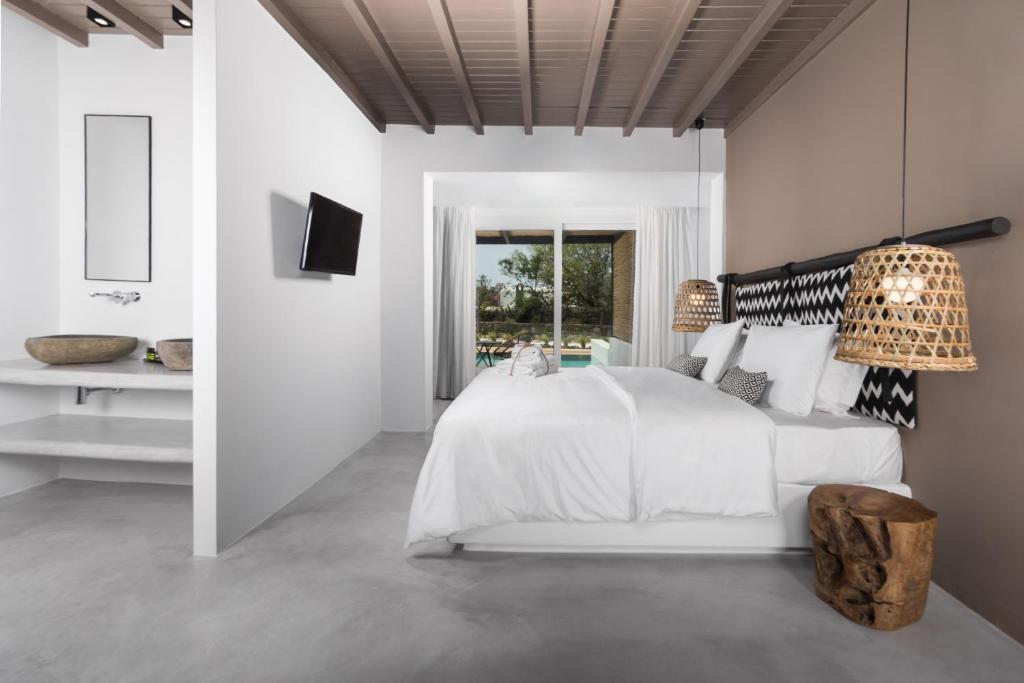 Junior Suite with Private Pool