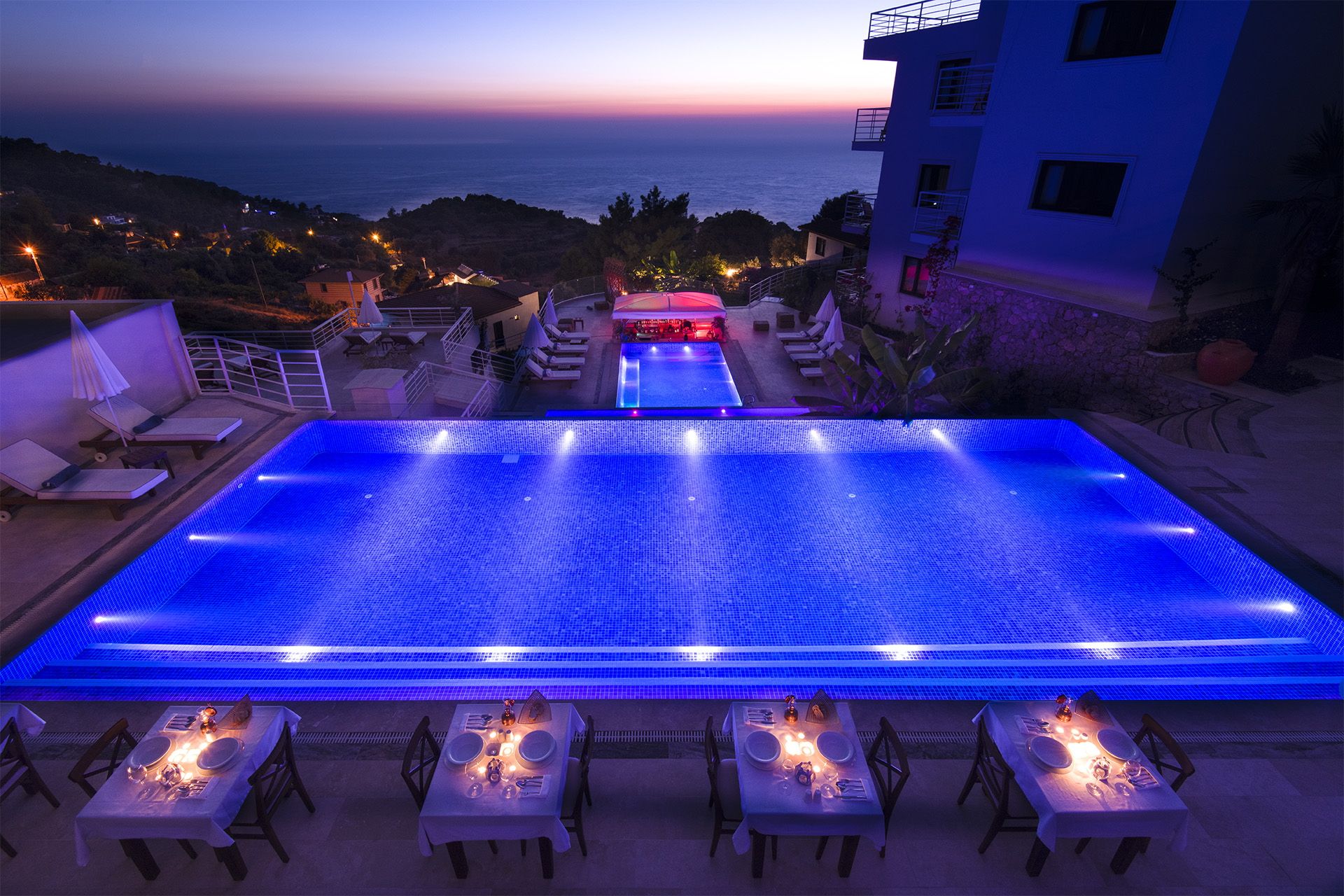Piscina deschisă
