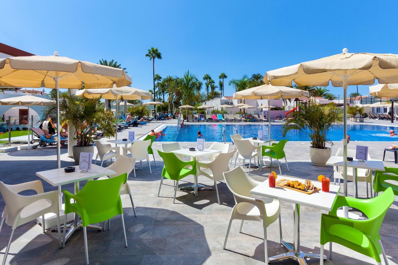 POOL BAR
