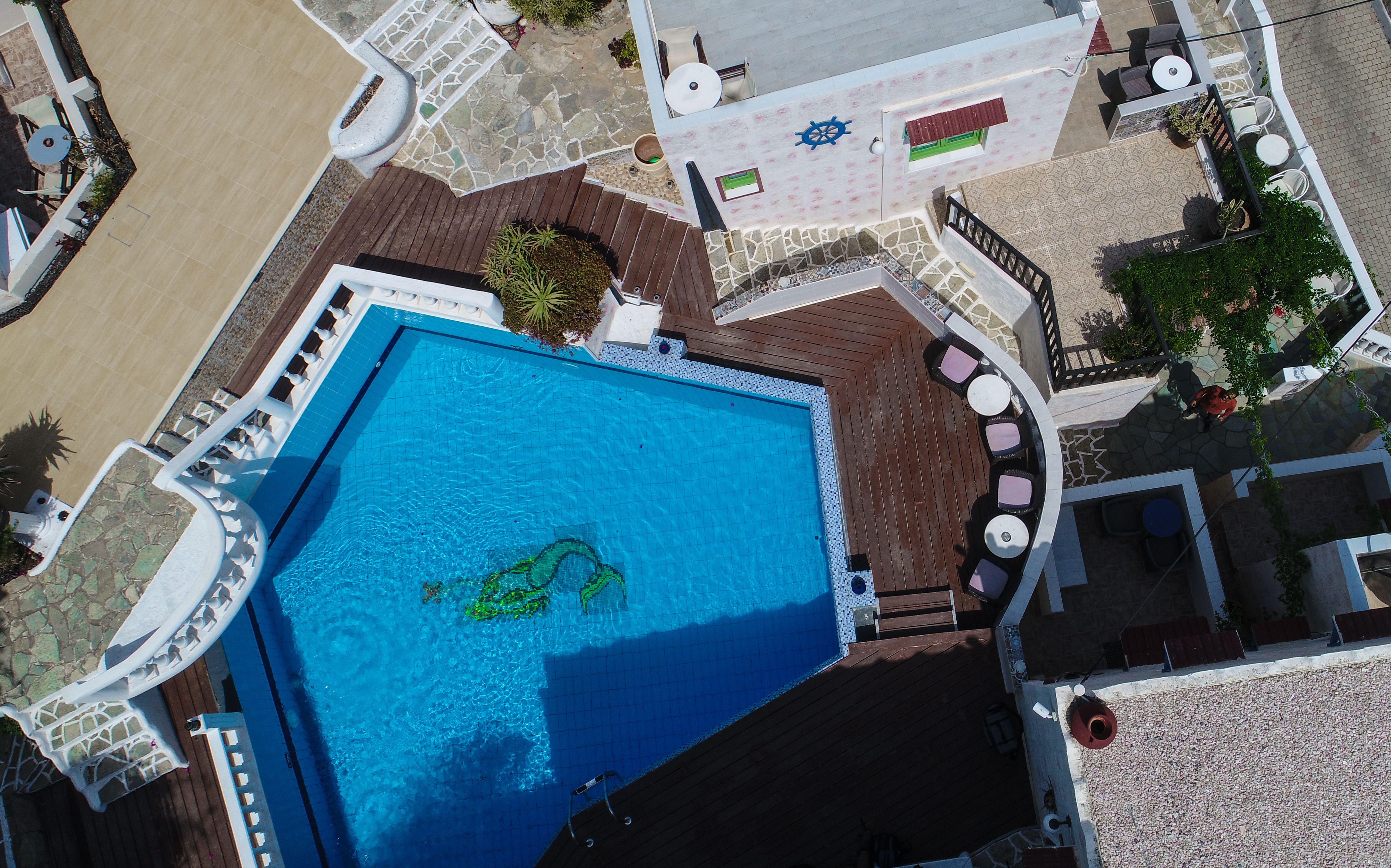 Outdoor / Indoor Pool