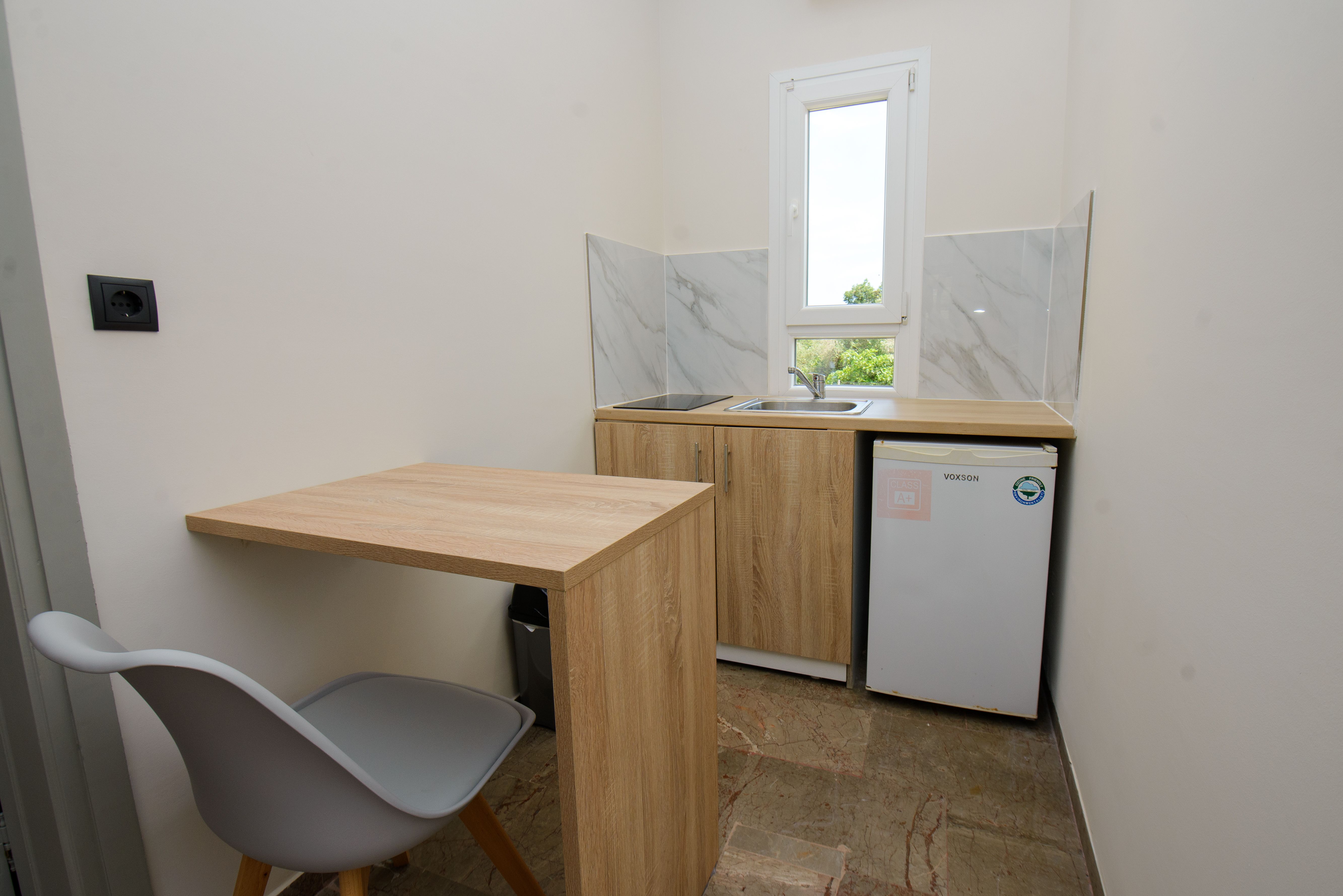 1 BEDROOM APARTMENTS