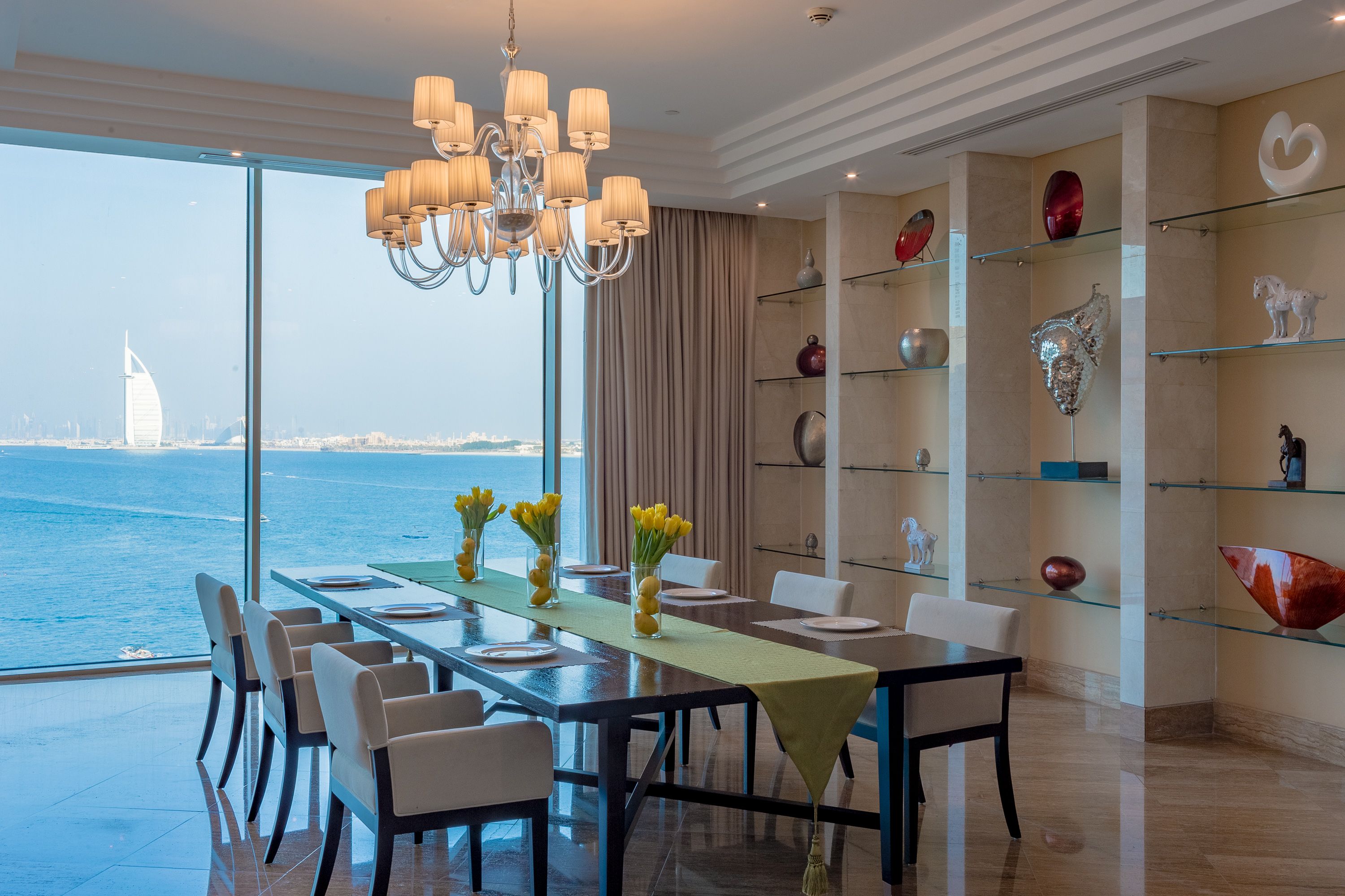 Grand King Suite