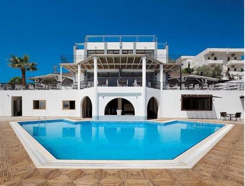 Hotel Rosso Verde piscina.JPG
