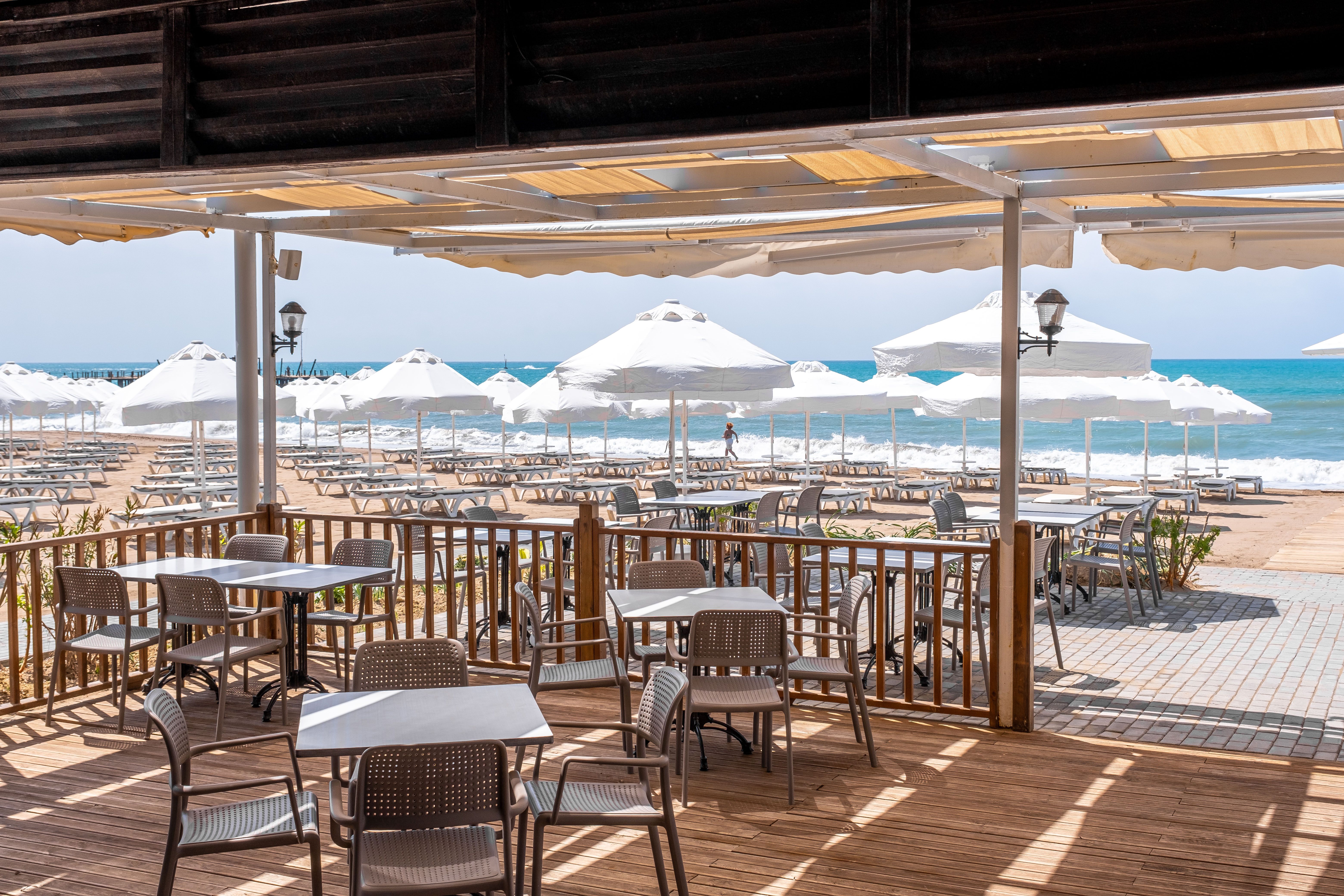 BEACH BAR