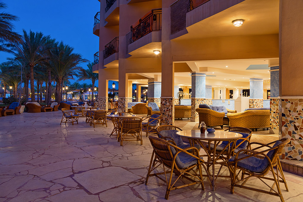 Le Terrace Bar