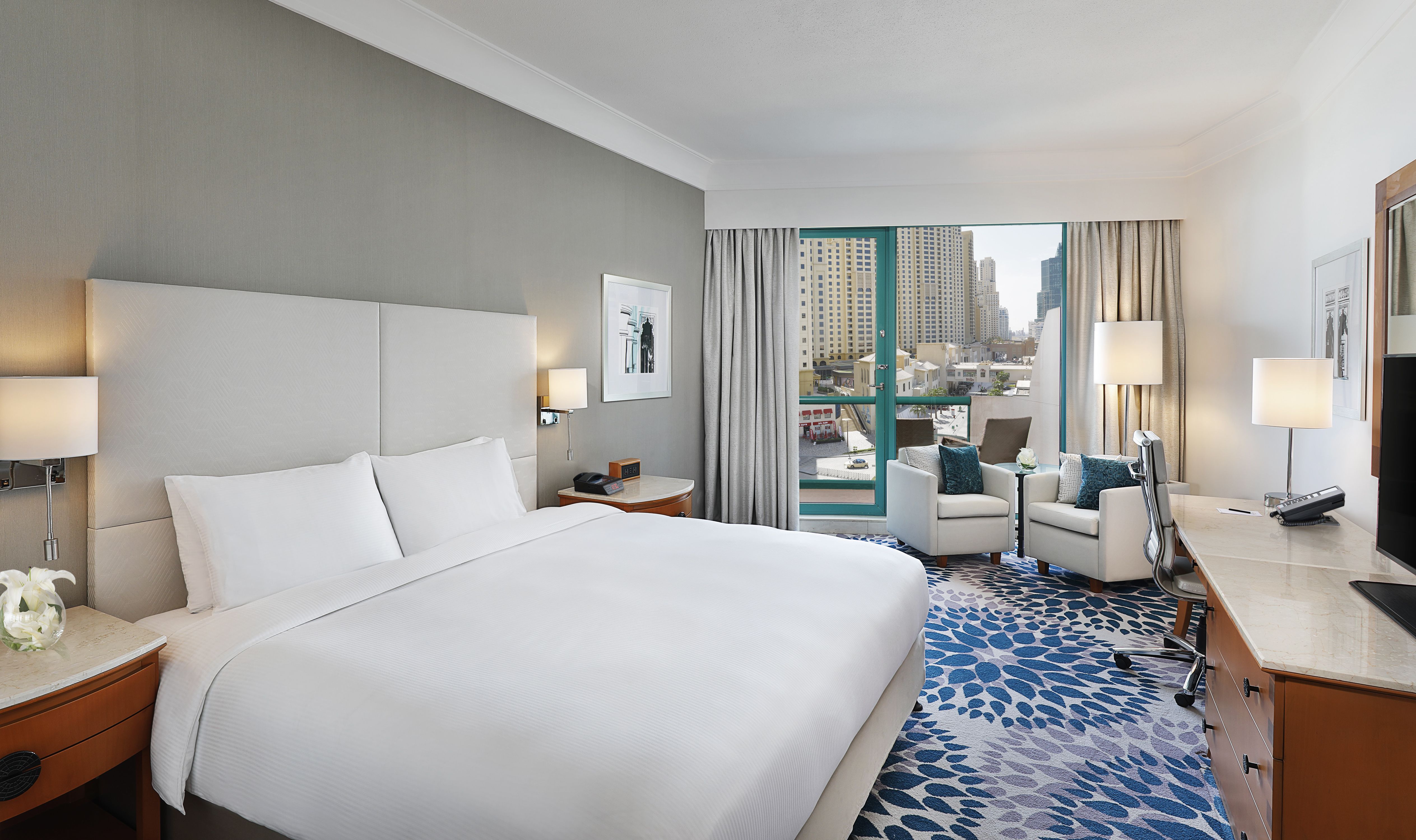DELUXE WALK VIEW ROOM 