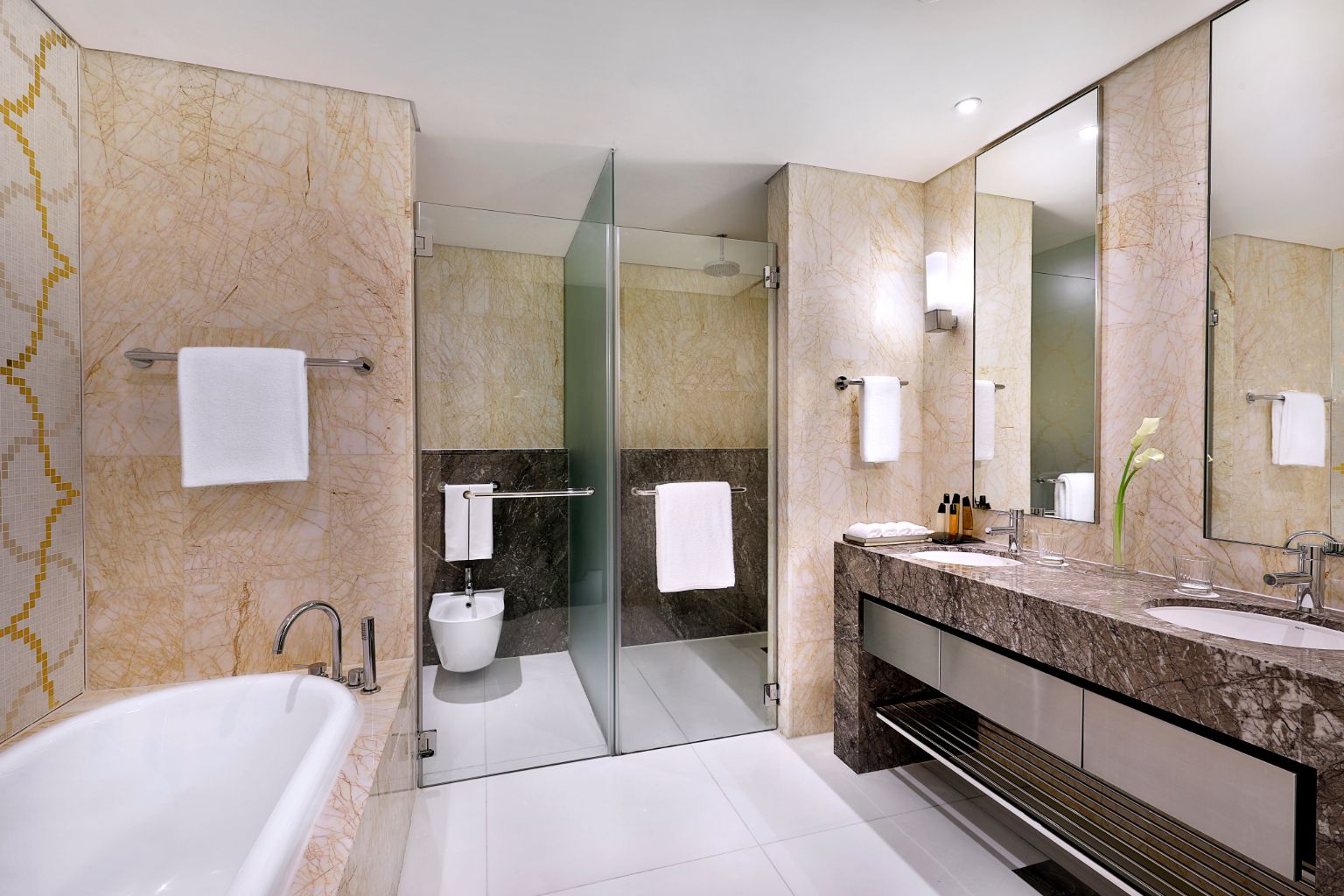 CLUB ROOM – LEVEL 45