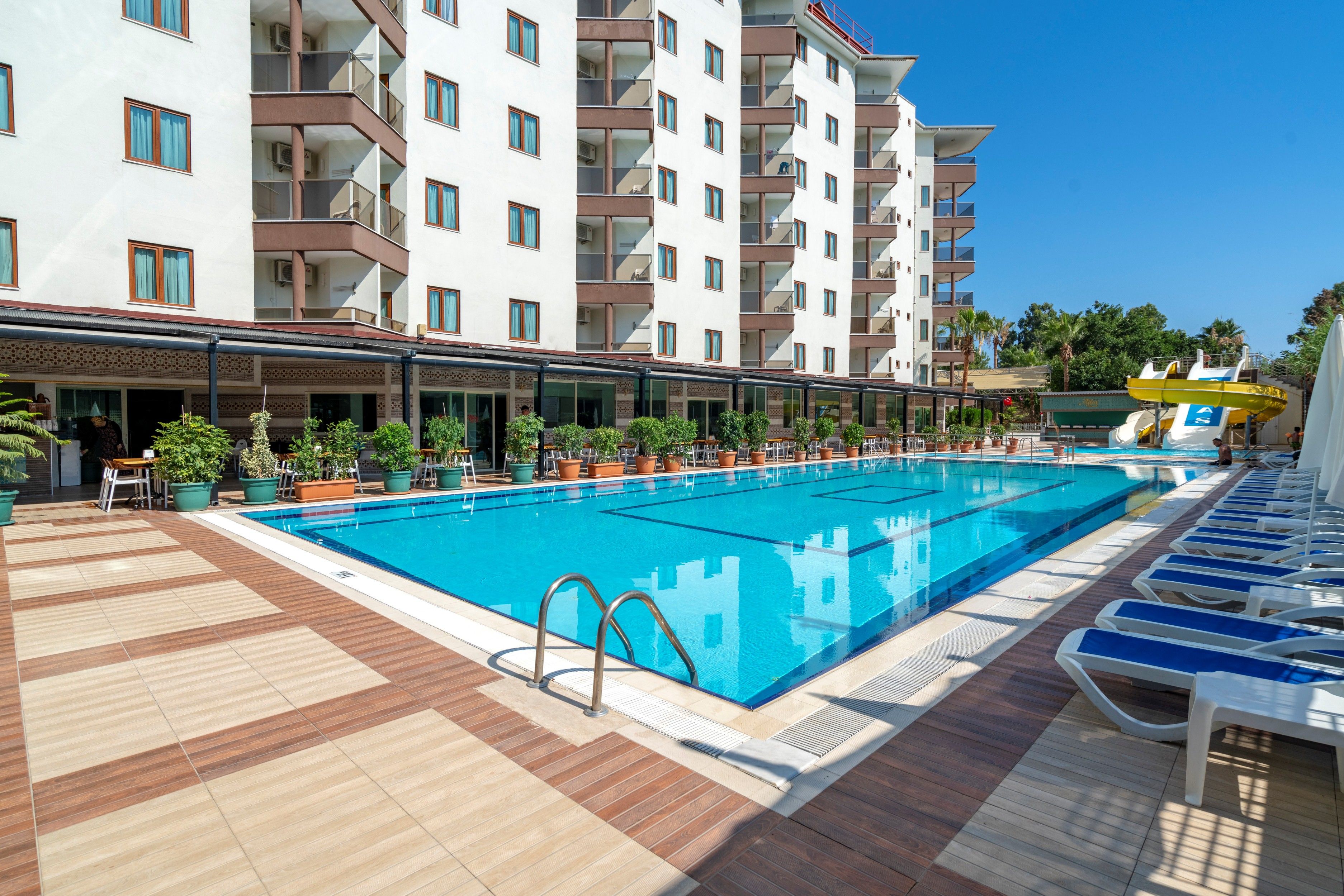 Piscina deschisă