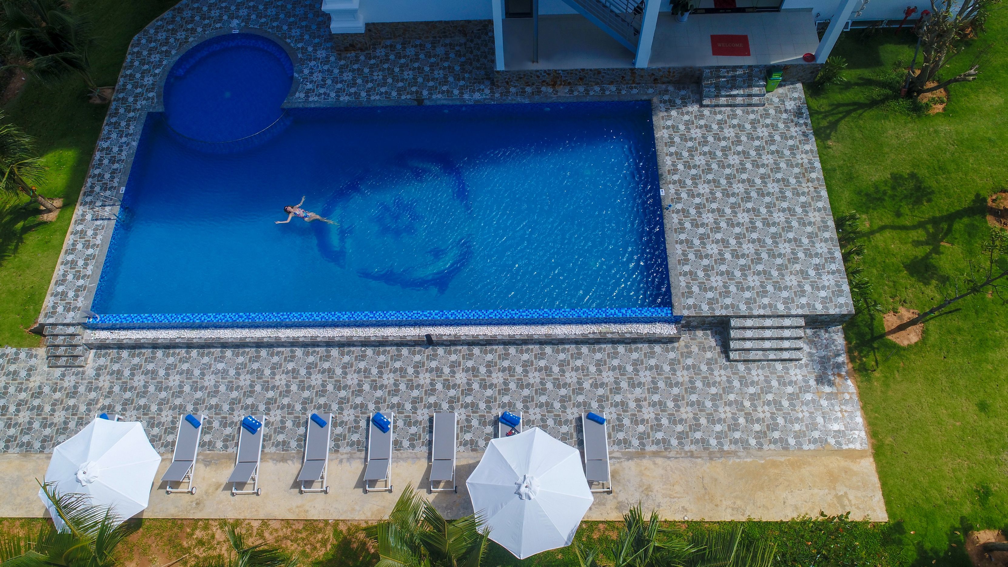 Piscina deschisă