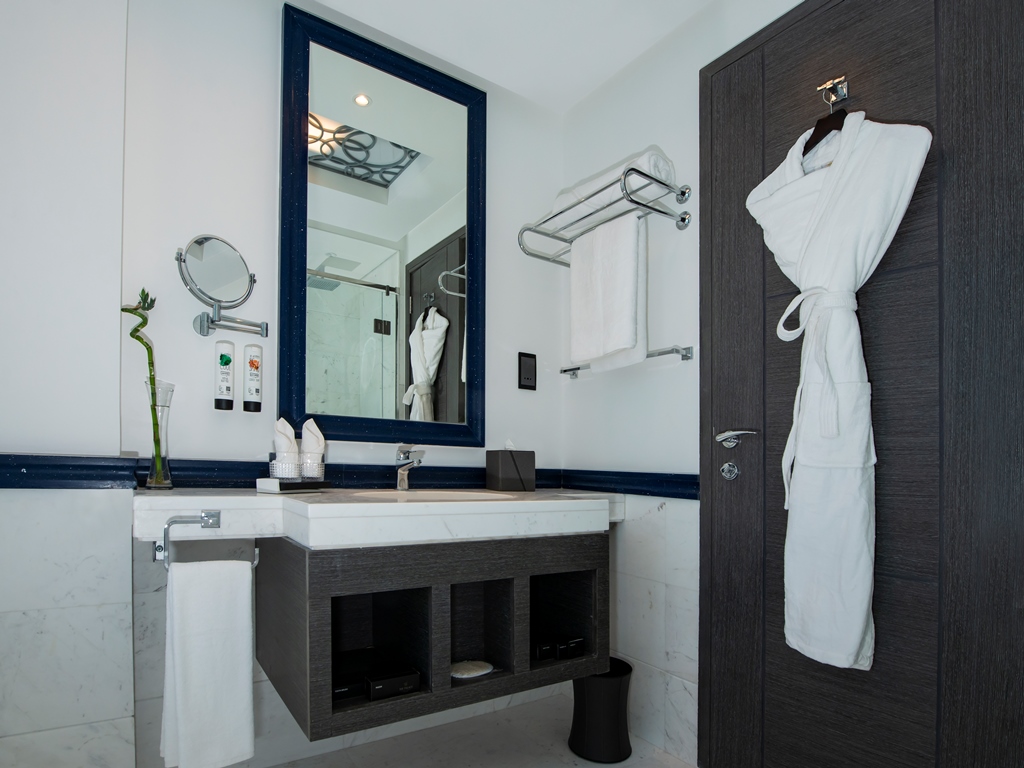 Two Bedroom Suite City View