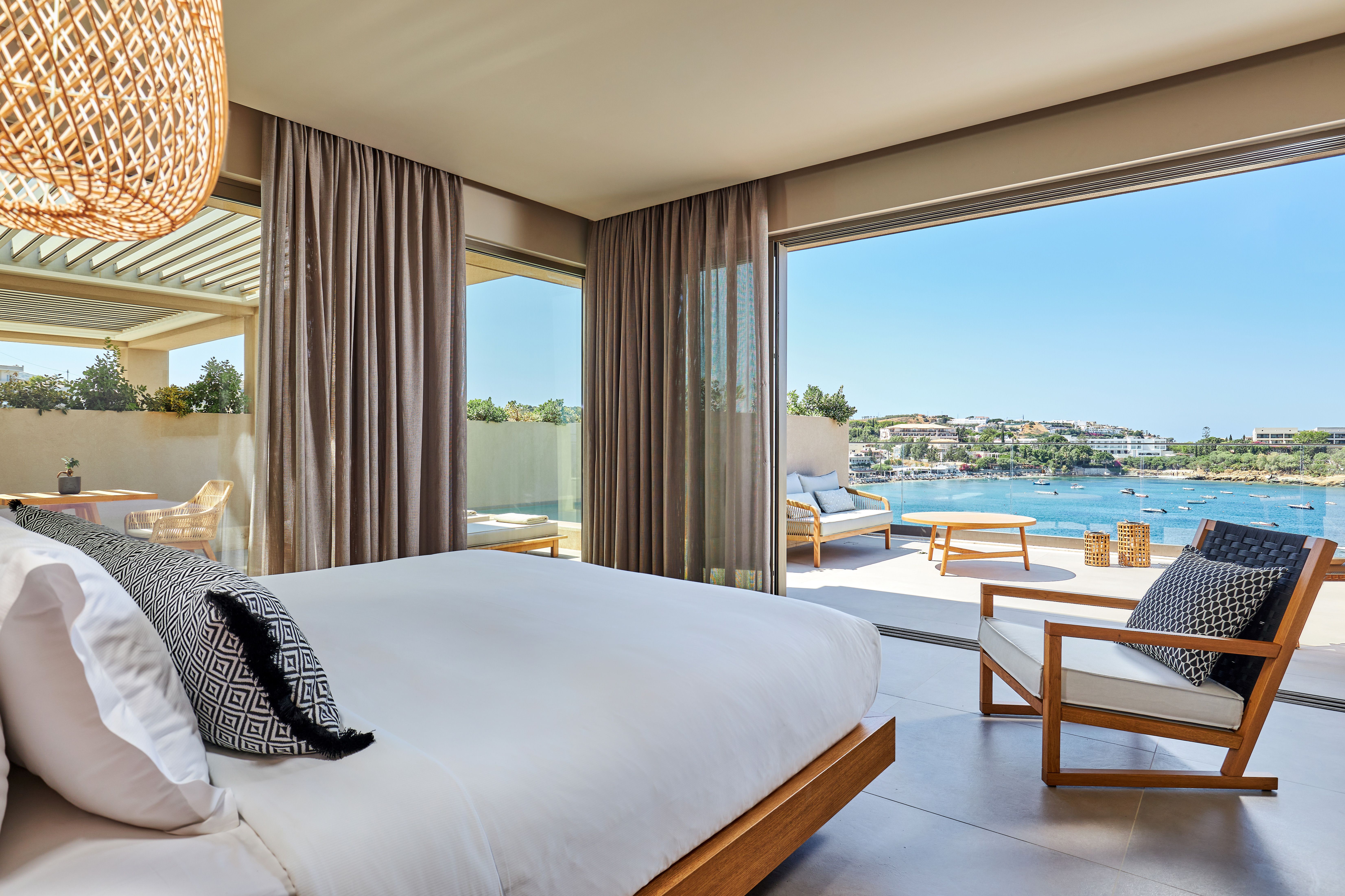 Diamond Ambassador Suite Plunge Pool Sea View
