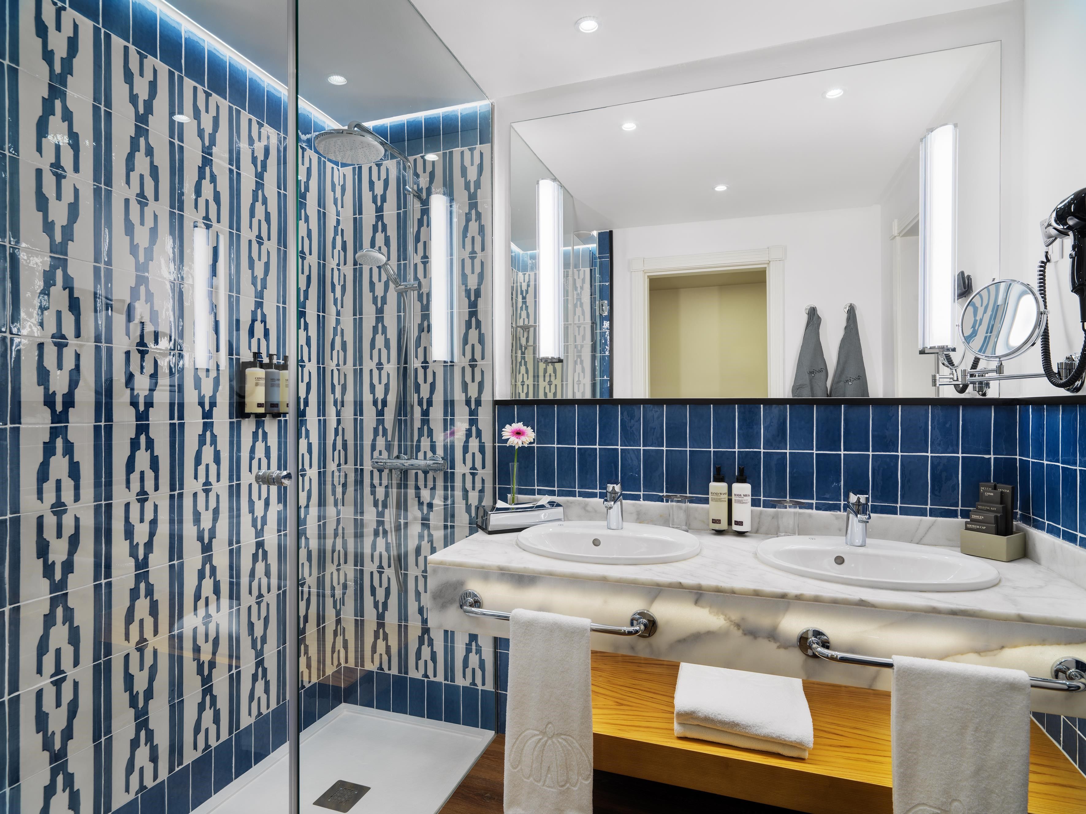 DOUBLE PRIVILEGE ROOM WITH BALCONY OR TERRACE