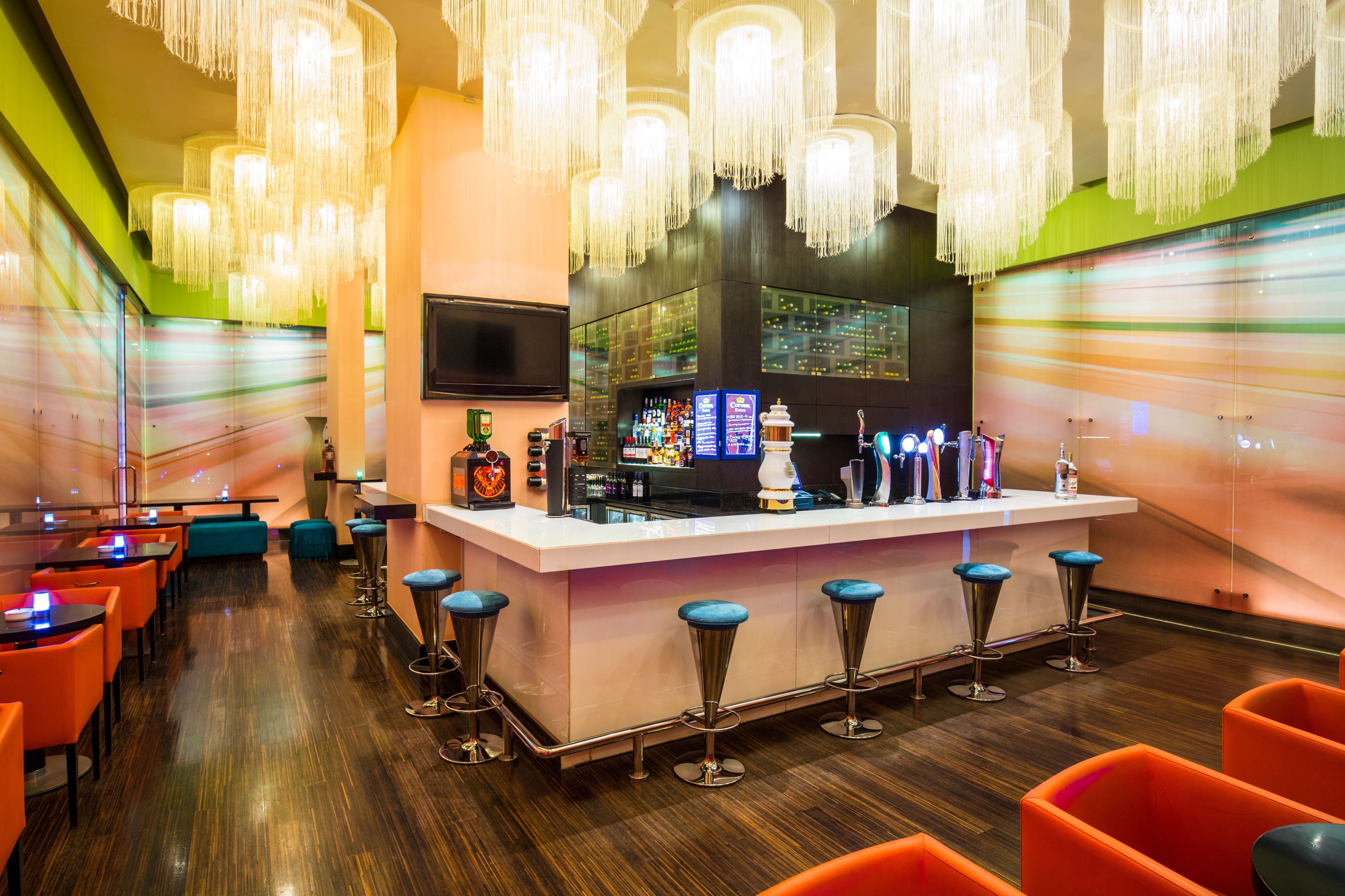 Ezaz Bar