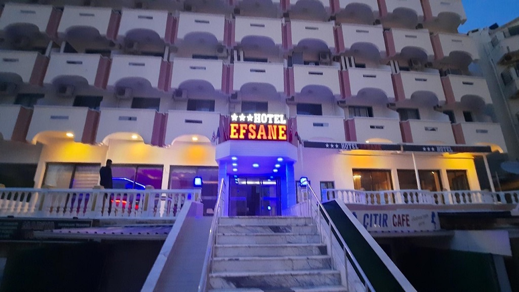 Clădirea principala