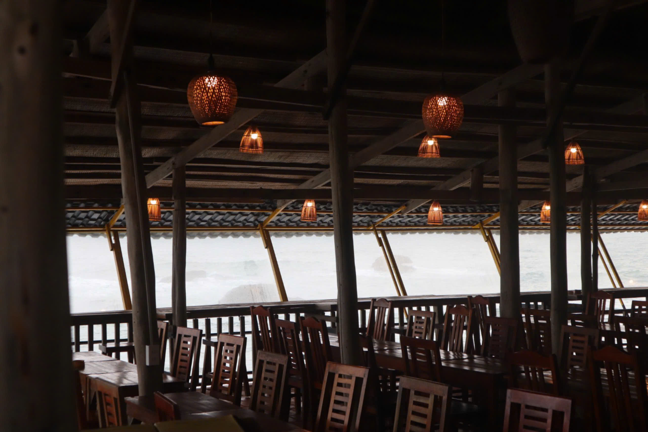Freebeach Local Restaurant