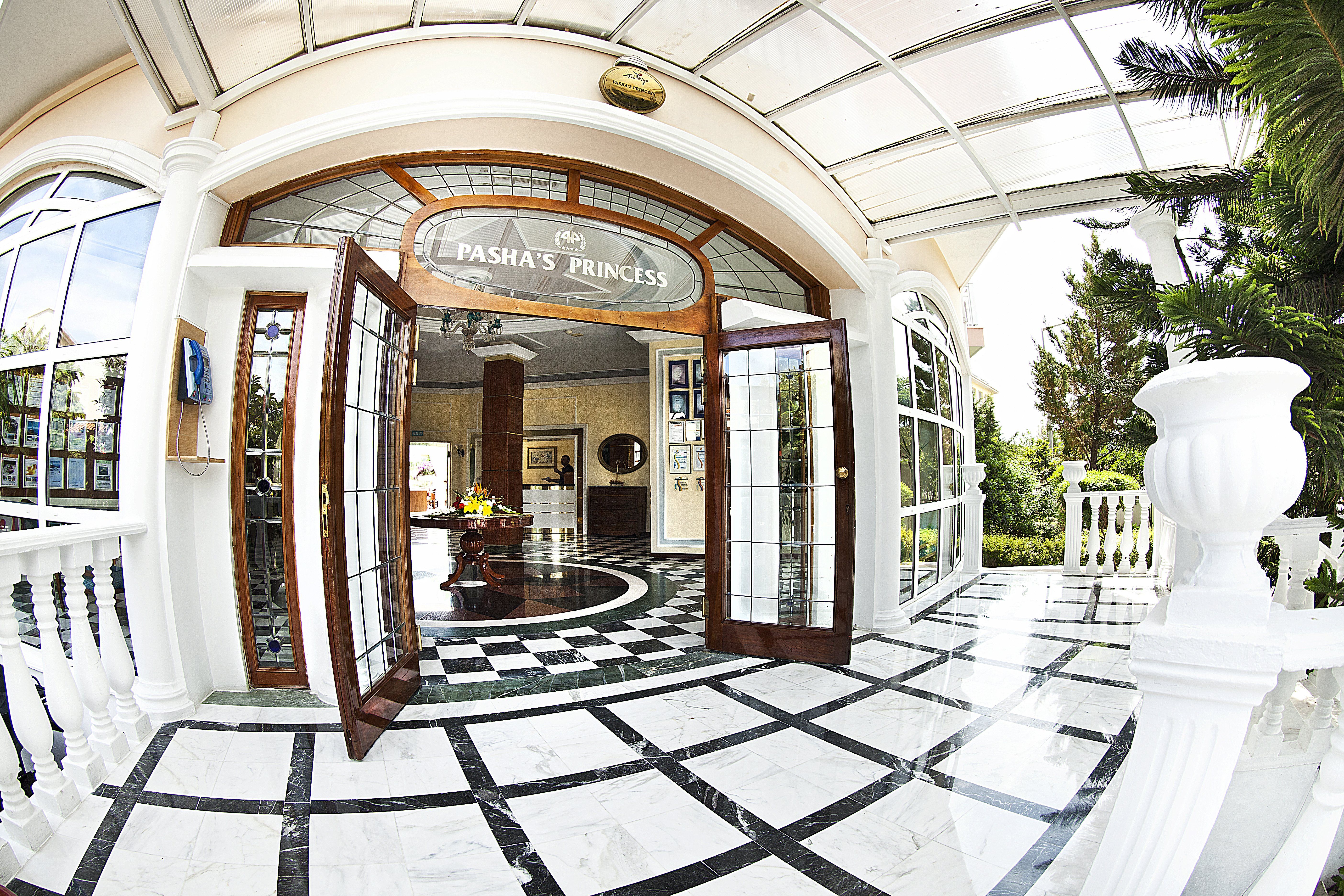 Clădirea principala