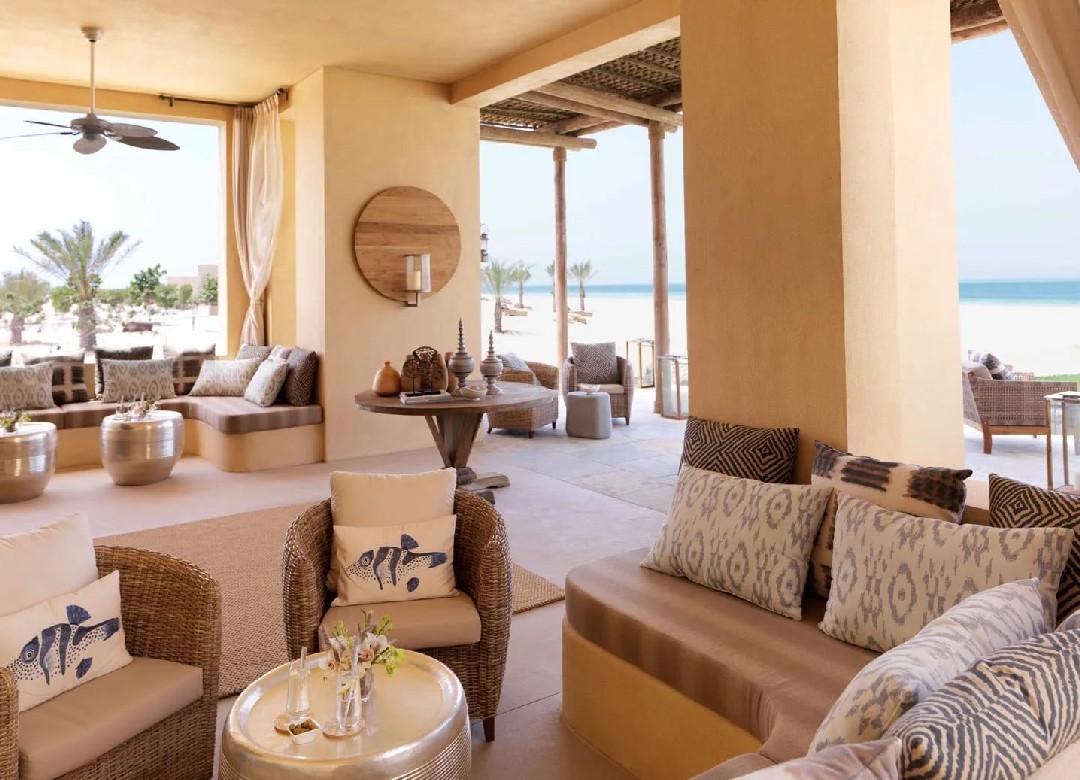 Olio Restaurant & Lounge
