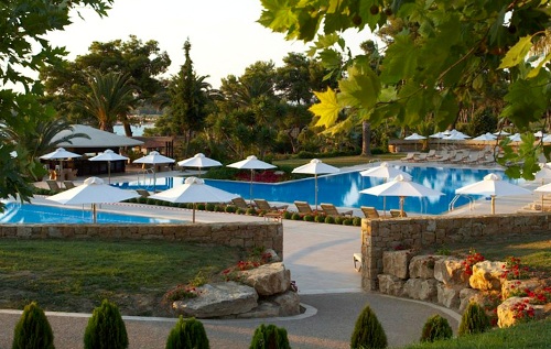 Hotel Sani Beach Club piscina.jpg