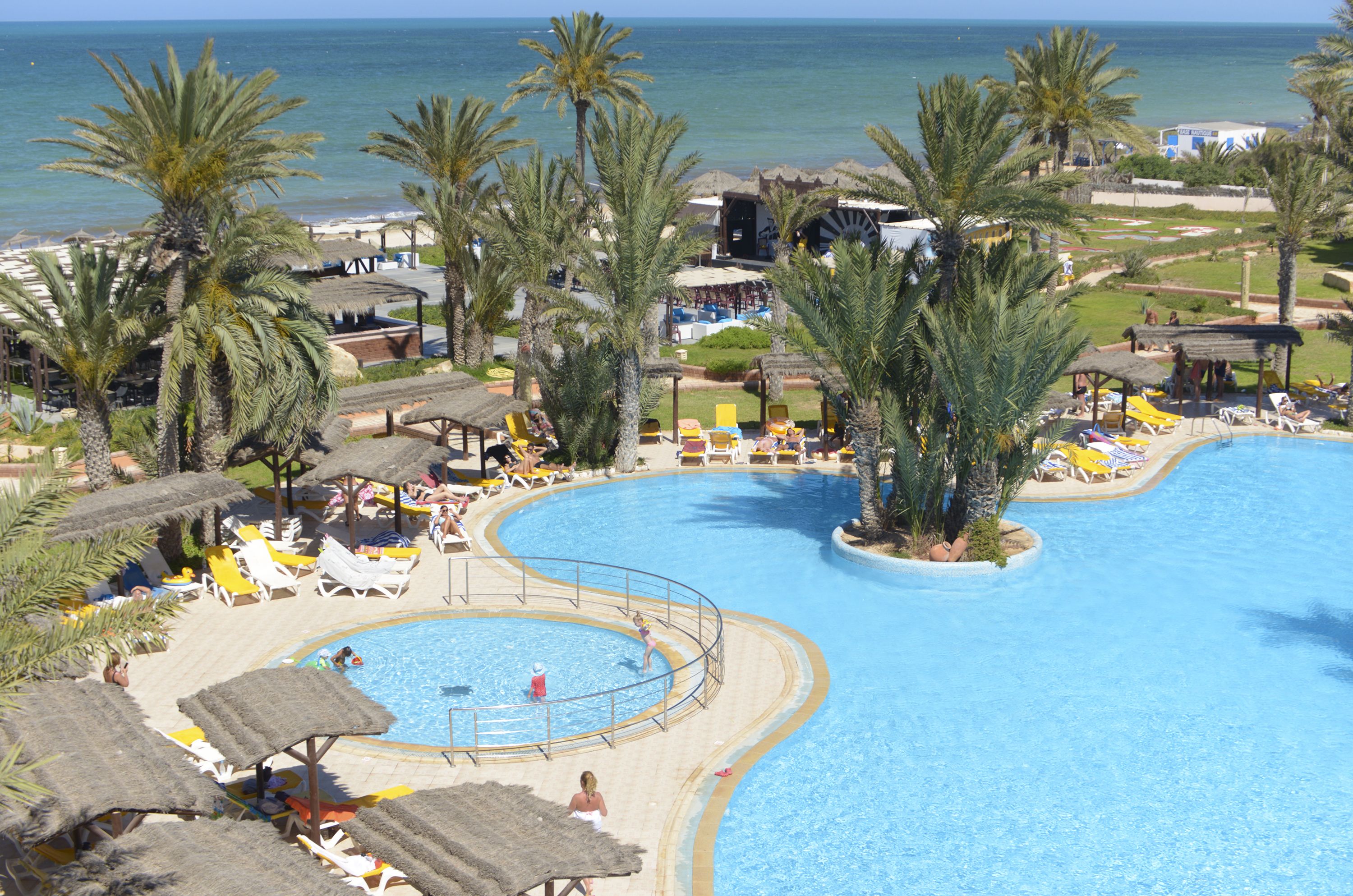 Piscina deschisă