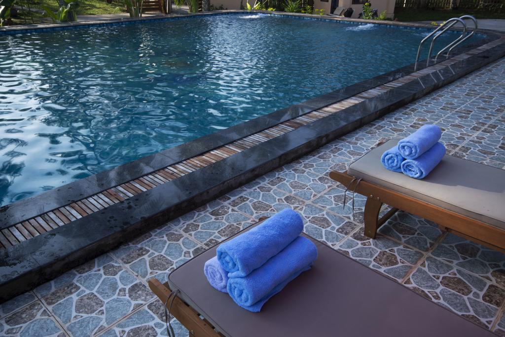 Piscina deschisă