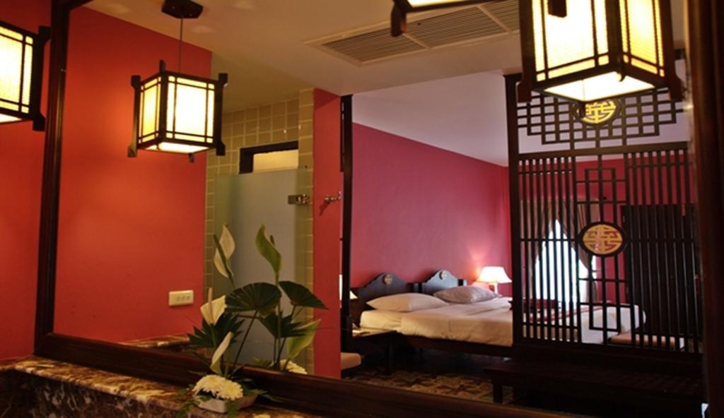 Deluxe Bungalows Sino Style