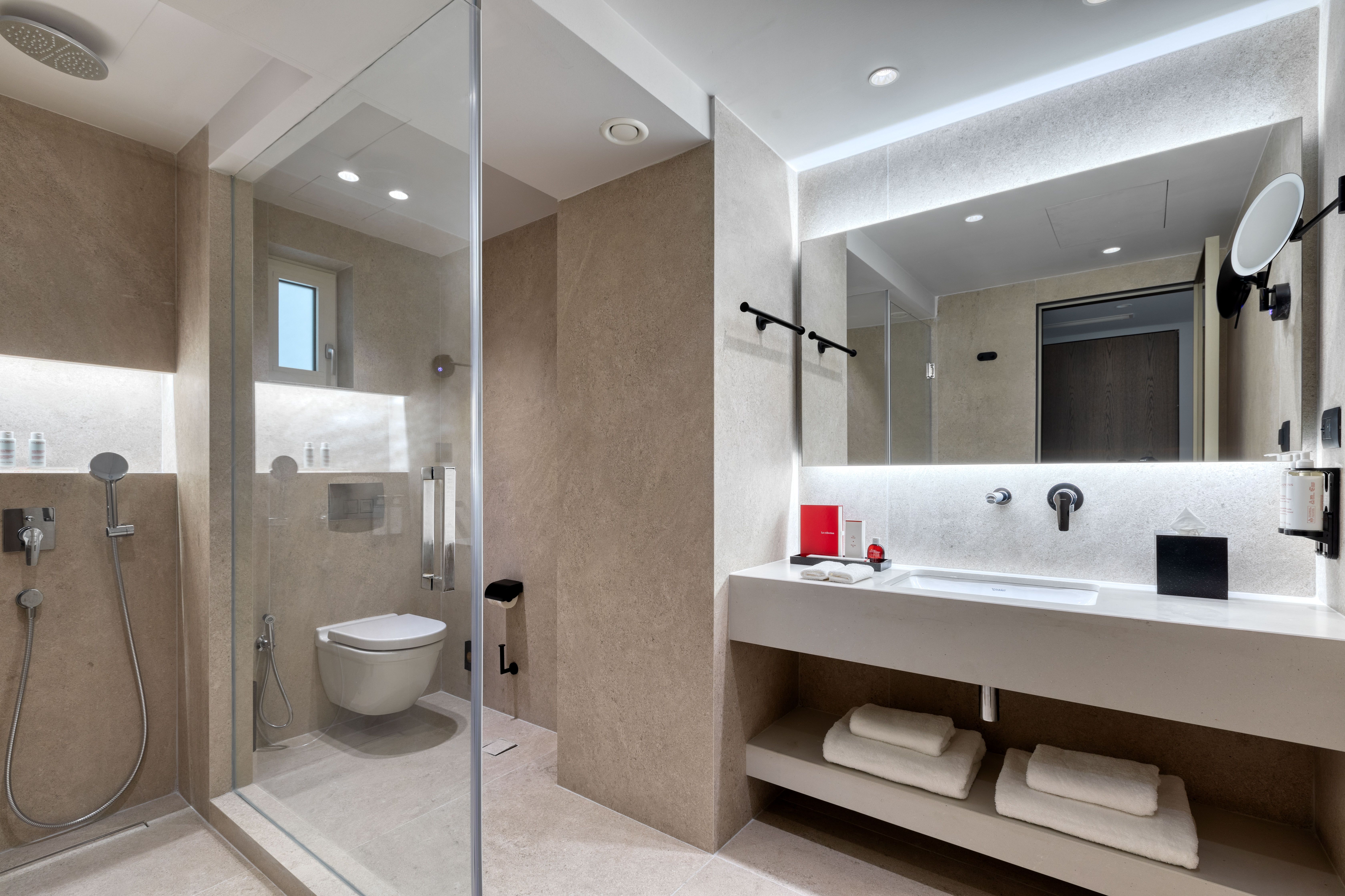 Executive Suite with Balcony or Terrace