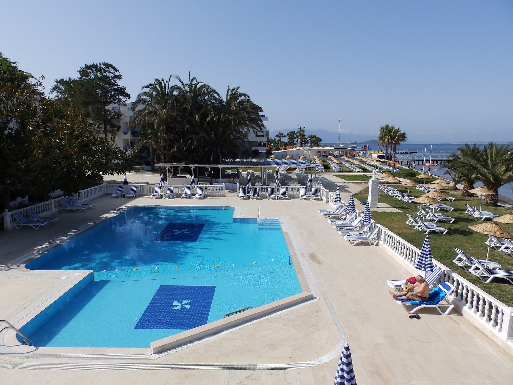 Piscina deschisă