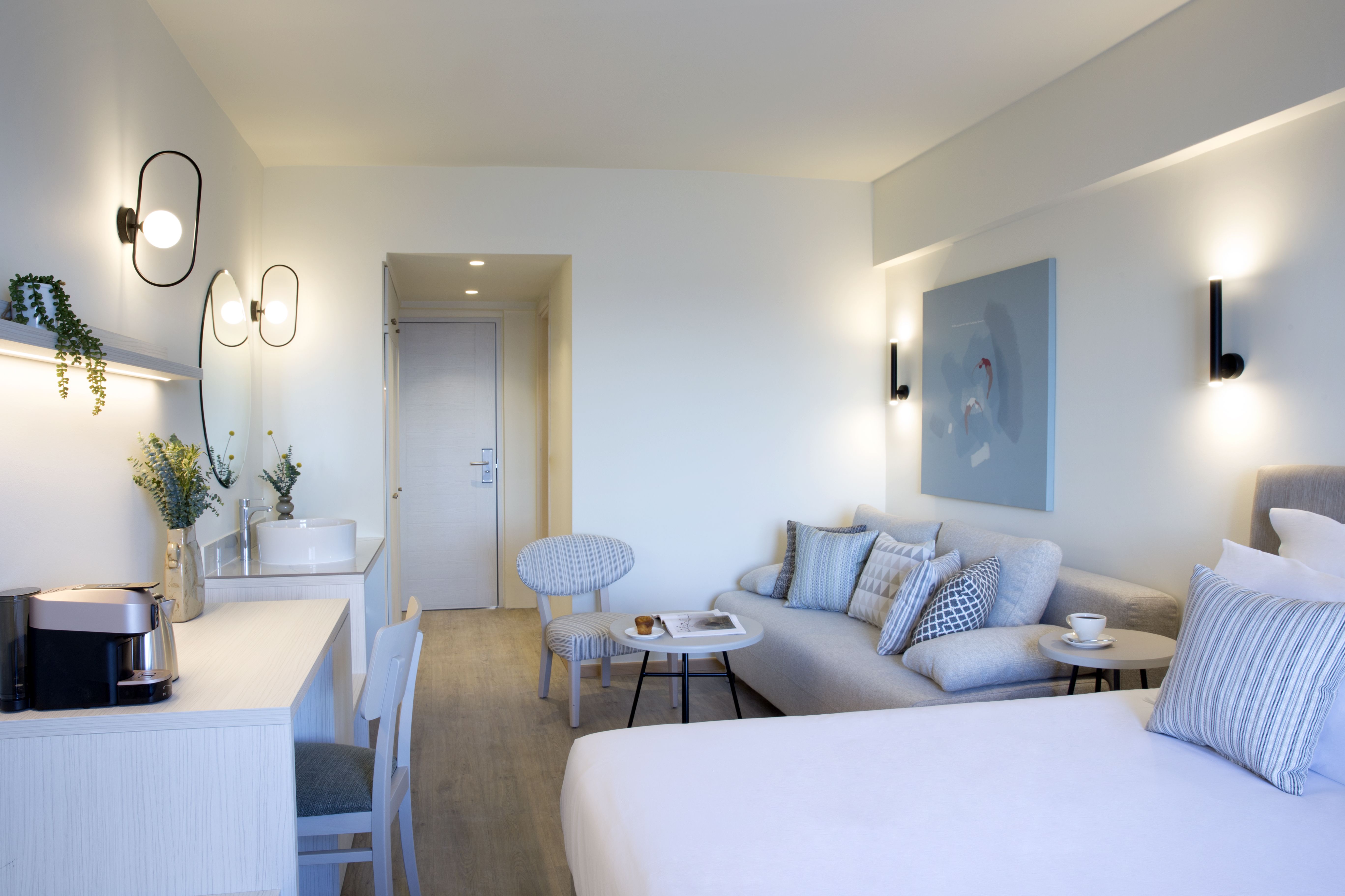 DELUXE SEA VIEW ROOM