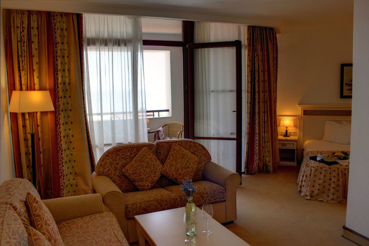 Standard JuniorSuite (Balcony)