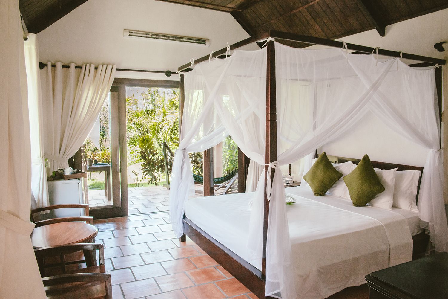 SUPERIOR GARDEN BUNGALOW VIEW WITH BALCONY