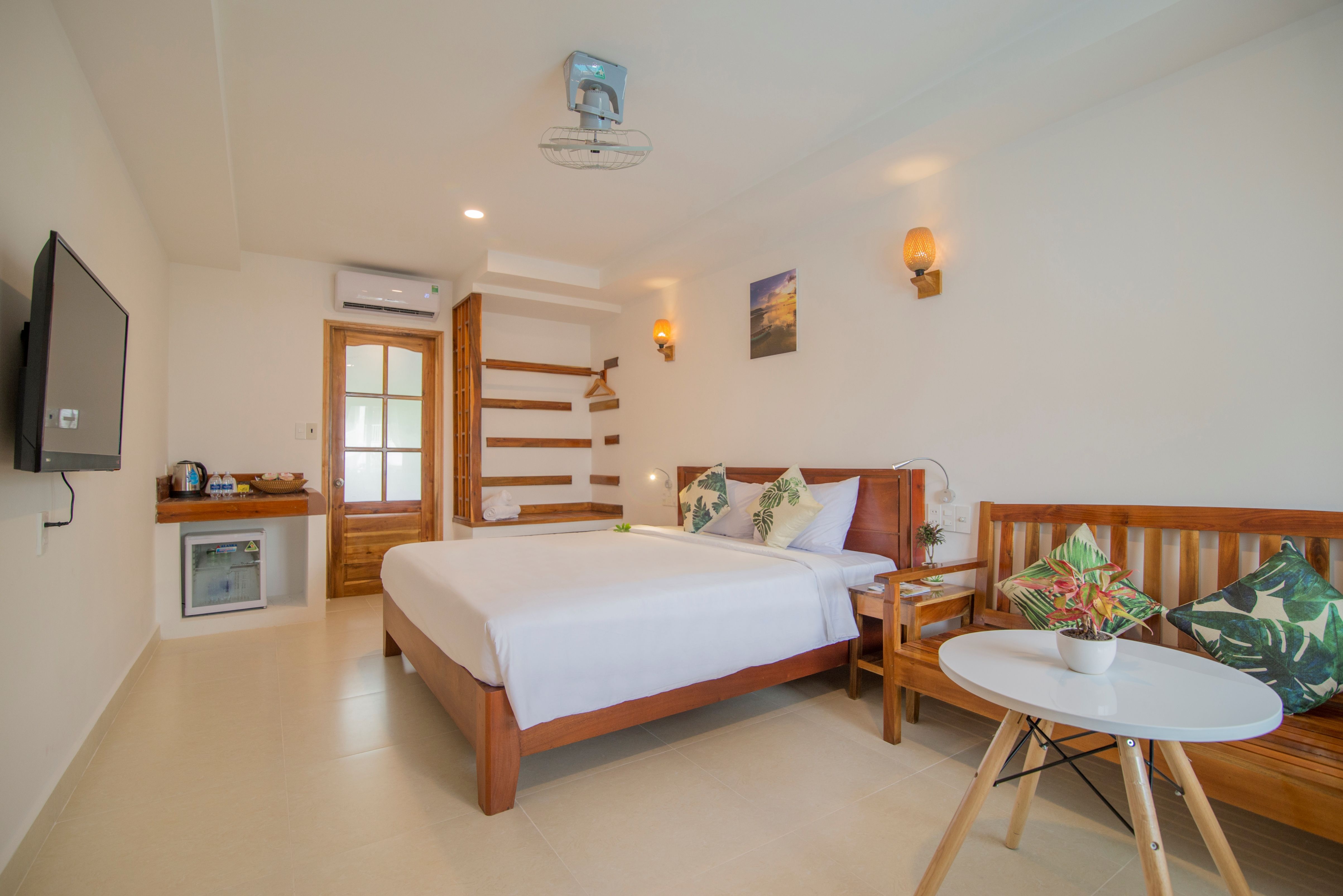 DELUXE SEAVIEW WITH BALCONY