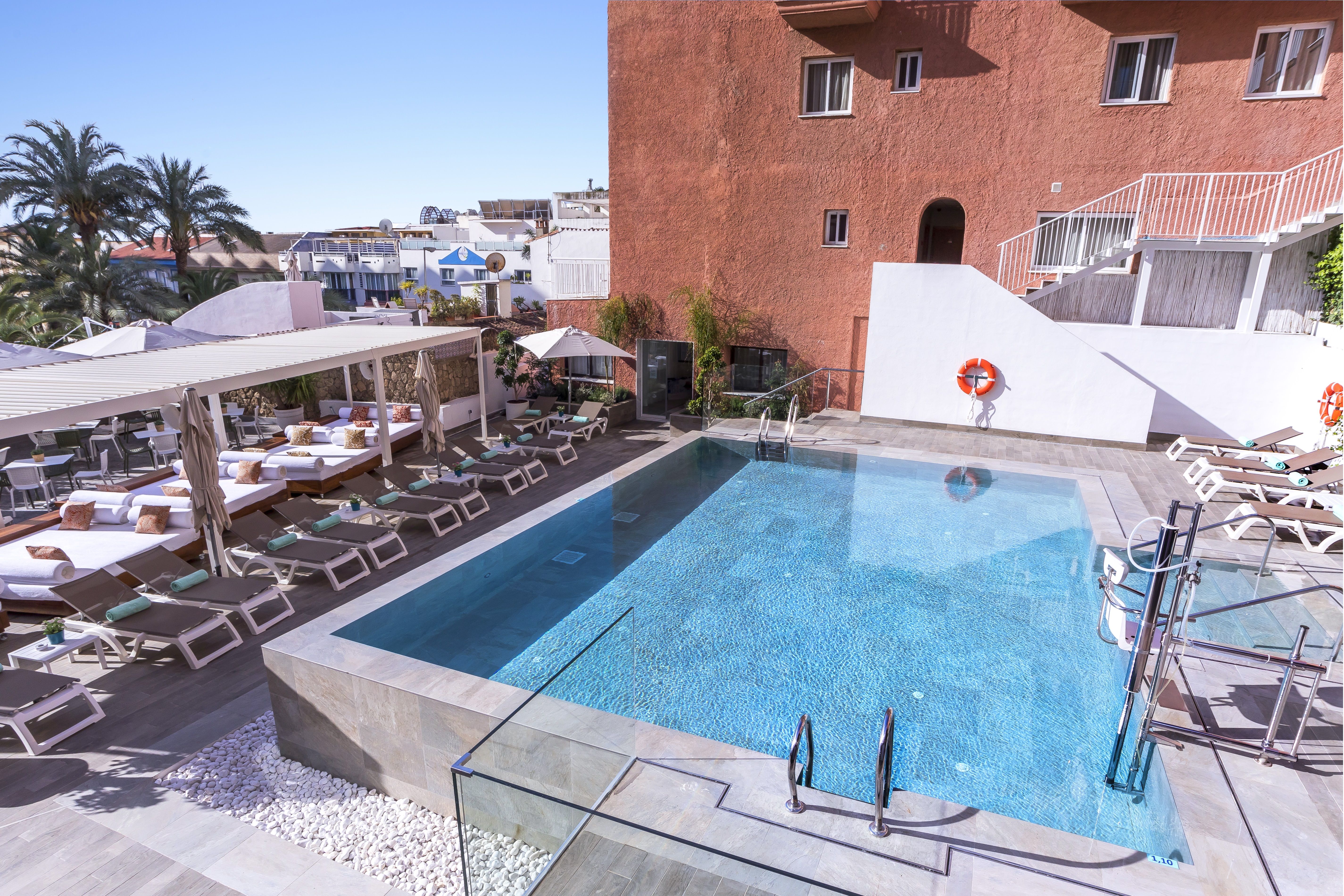 Piscina deschisă