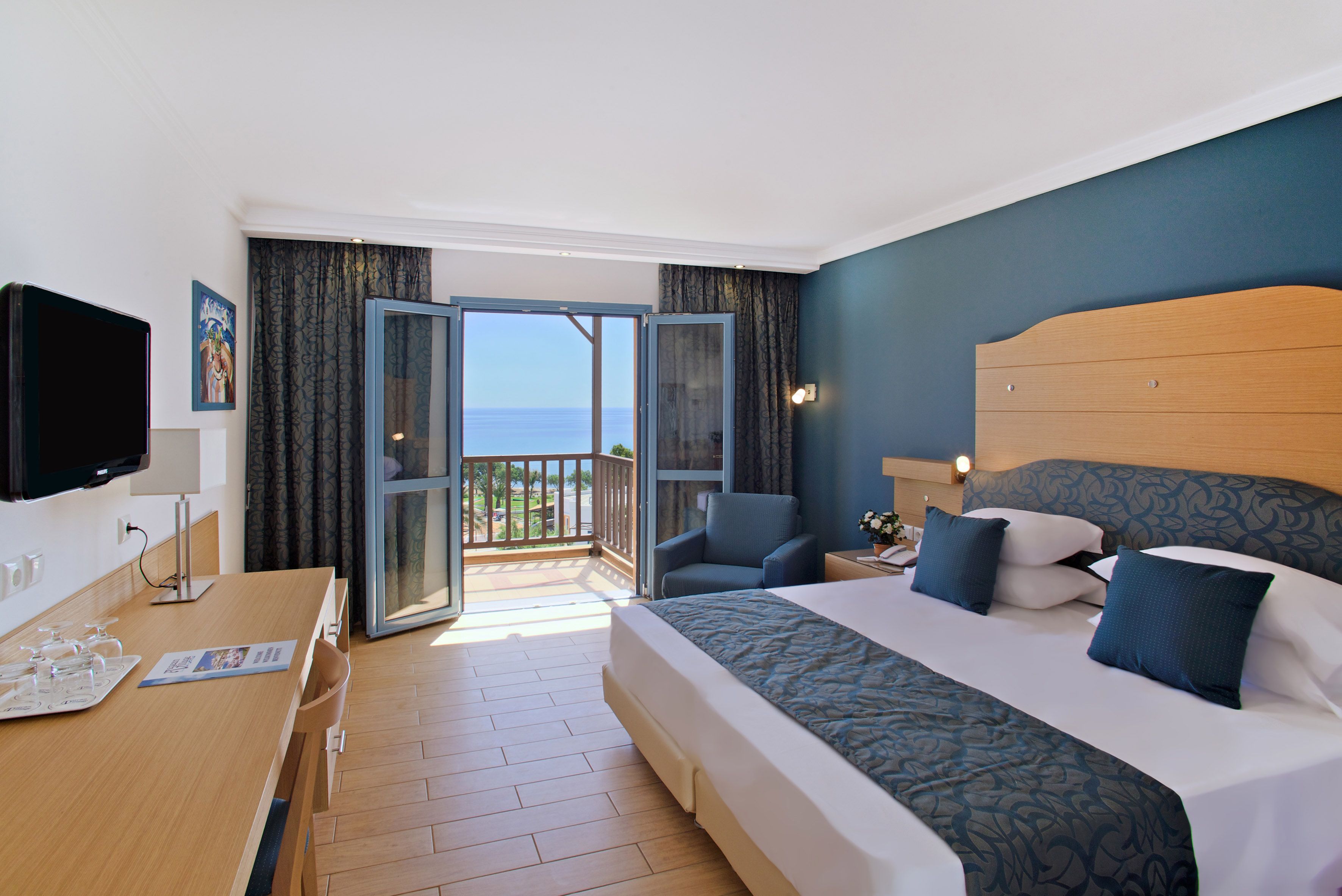 DOUBLE SEA VIEW BALCONY OR TERRACE