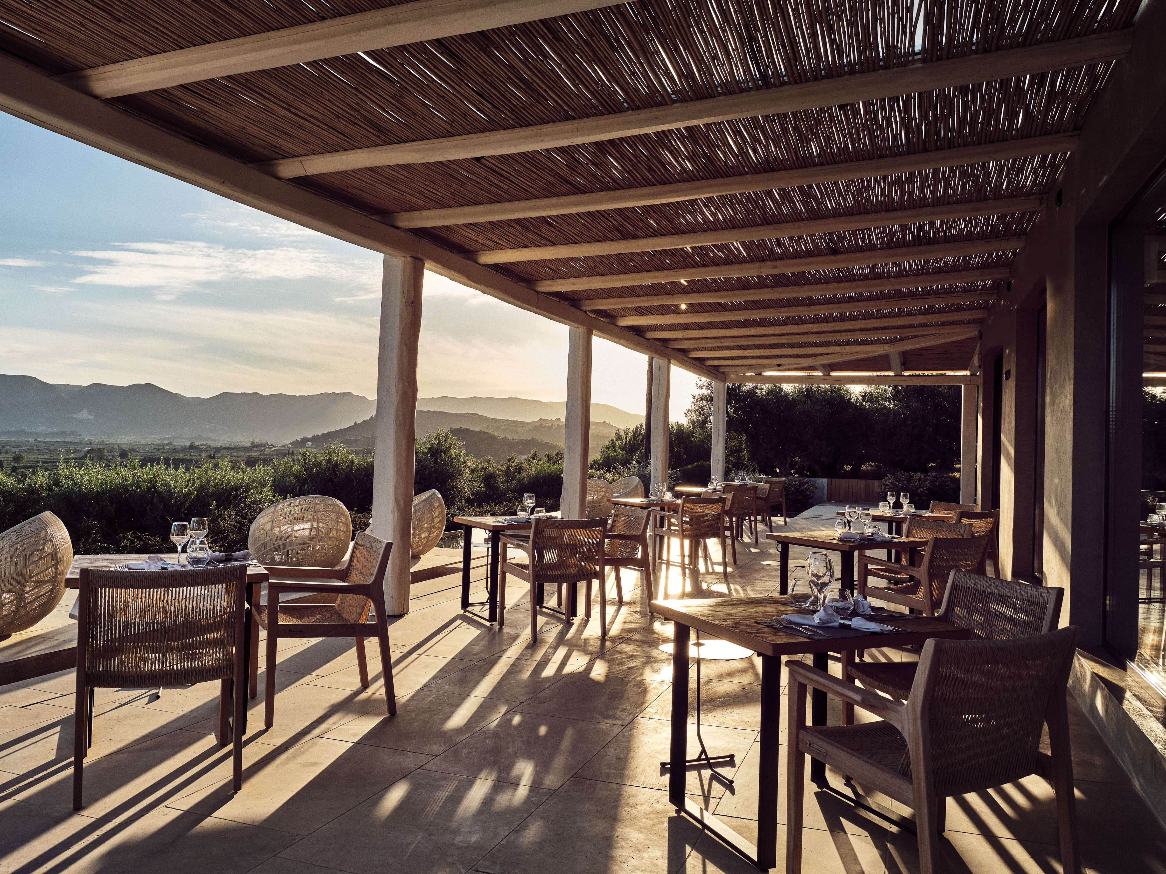 FINE DINE AND WINE