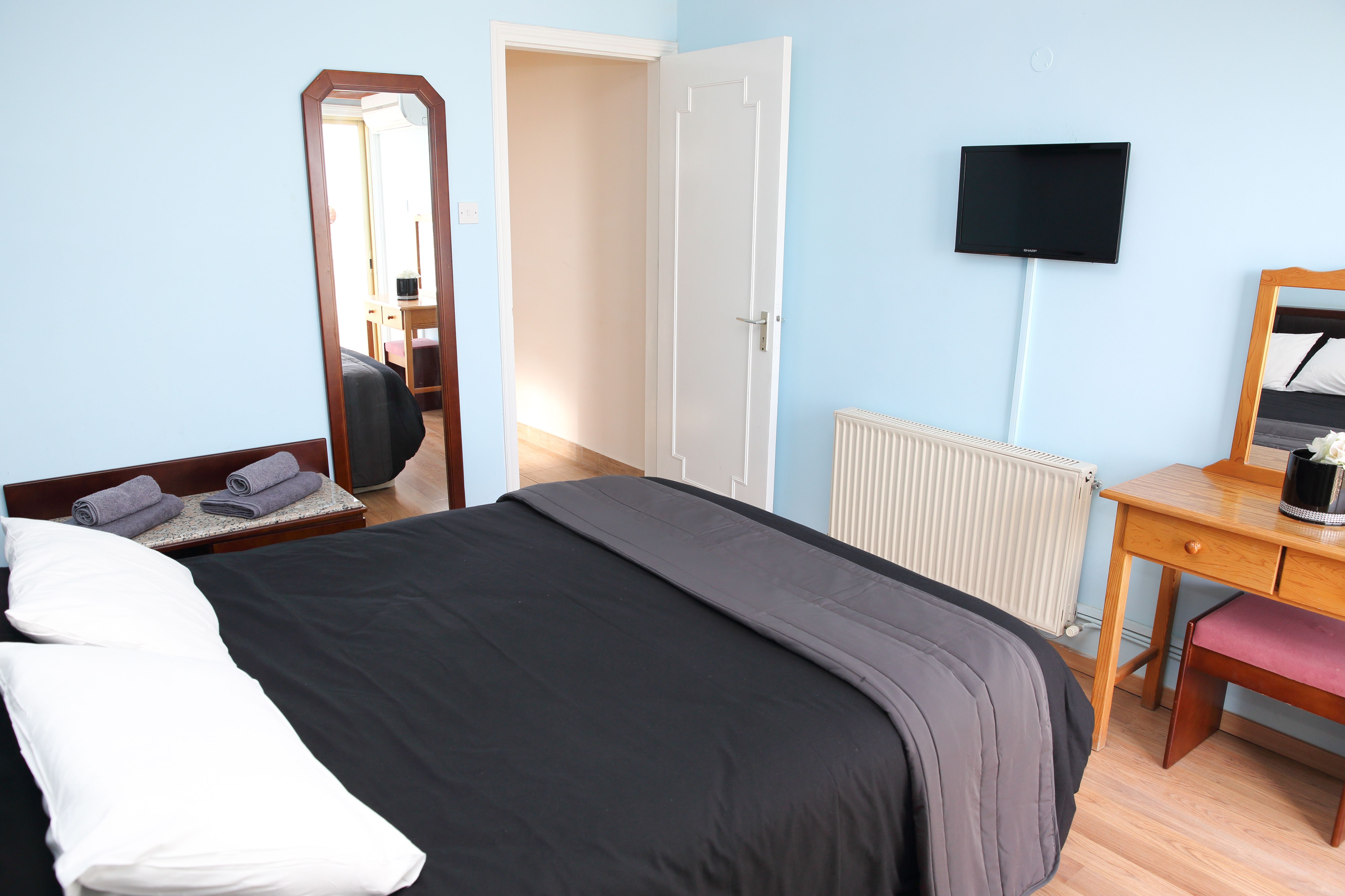 Standard Studio (Balcony or Terrace)