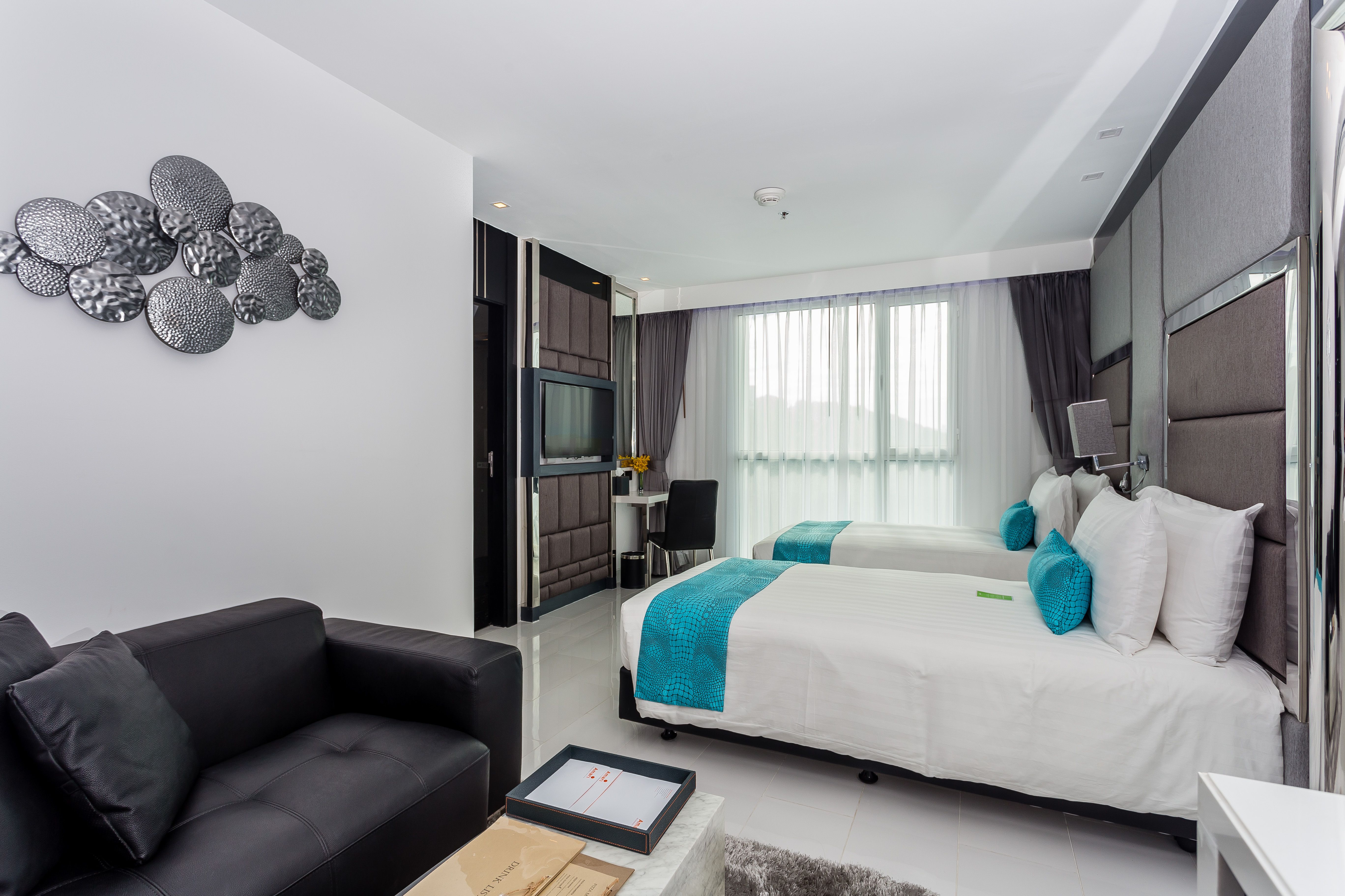 Two Bedroom Corner Suite Ocean Facing