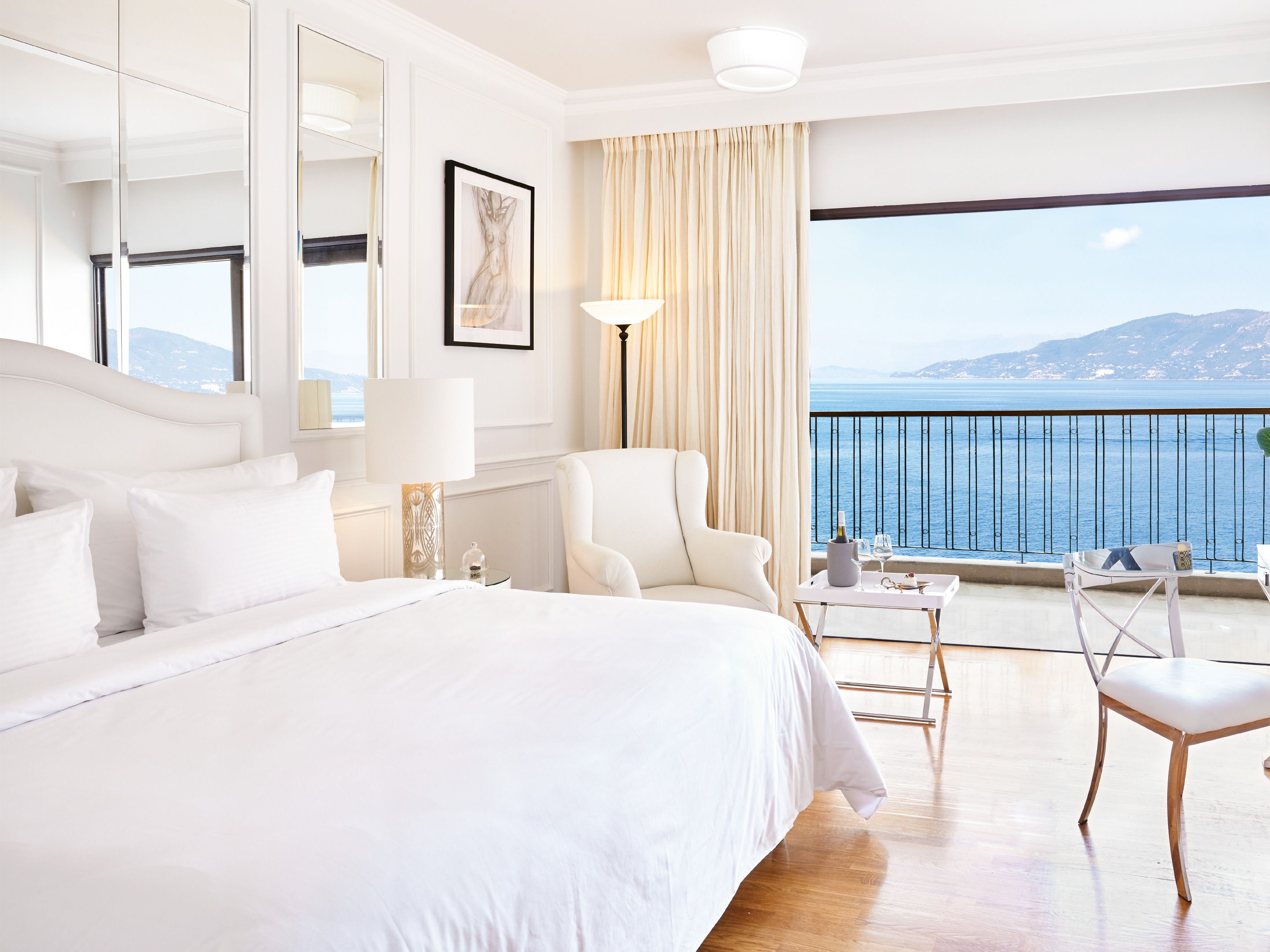 DELUXE FAMILY SUITE SEA VIEW