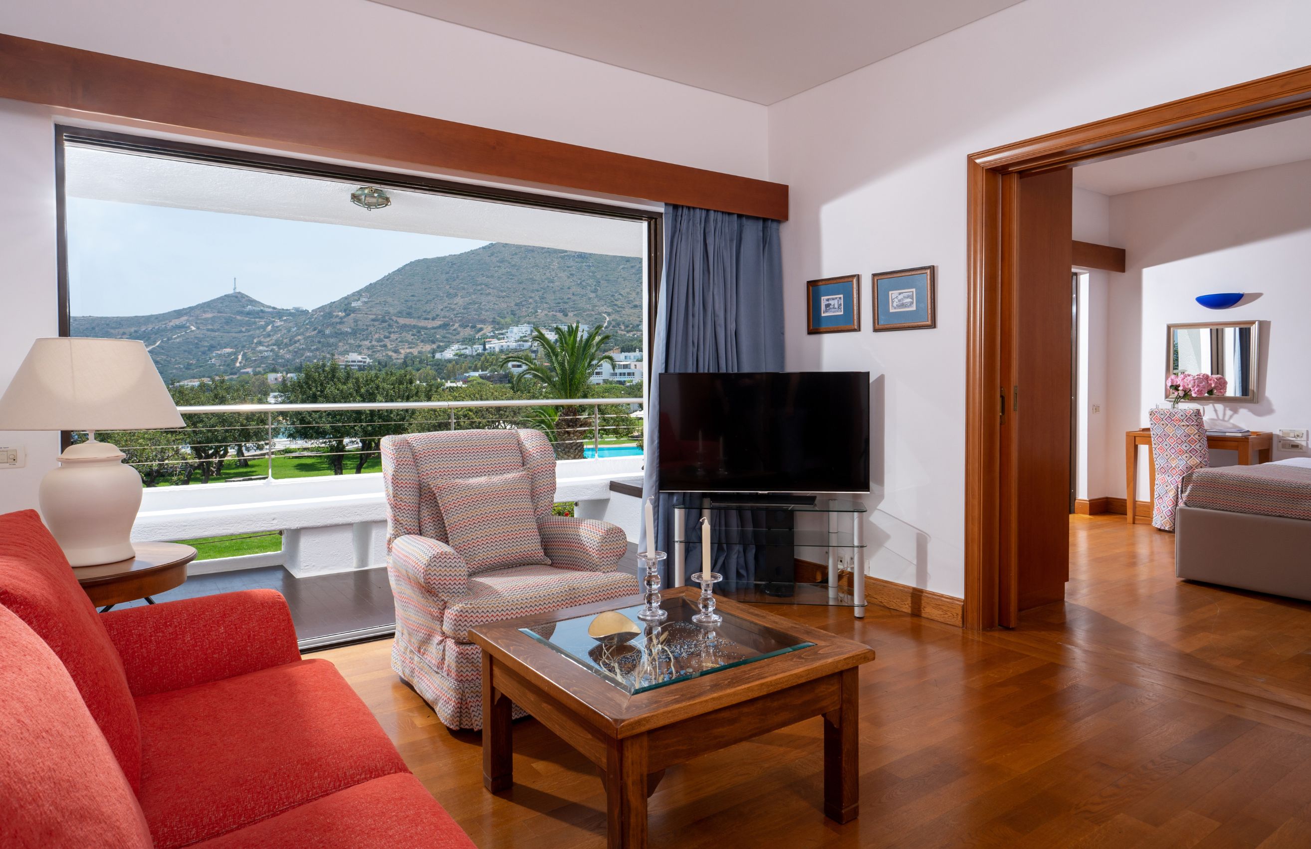 DELUXE HOTEL/BUNGALOW SUITE SEA VIEW 