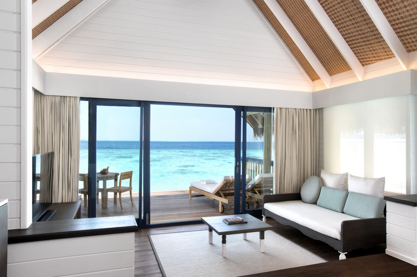 Dhoni Water Villa