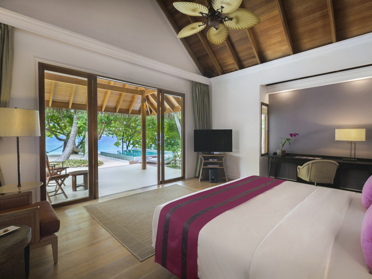Beachfront Pool Villa